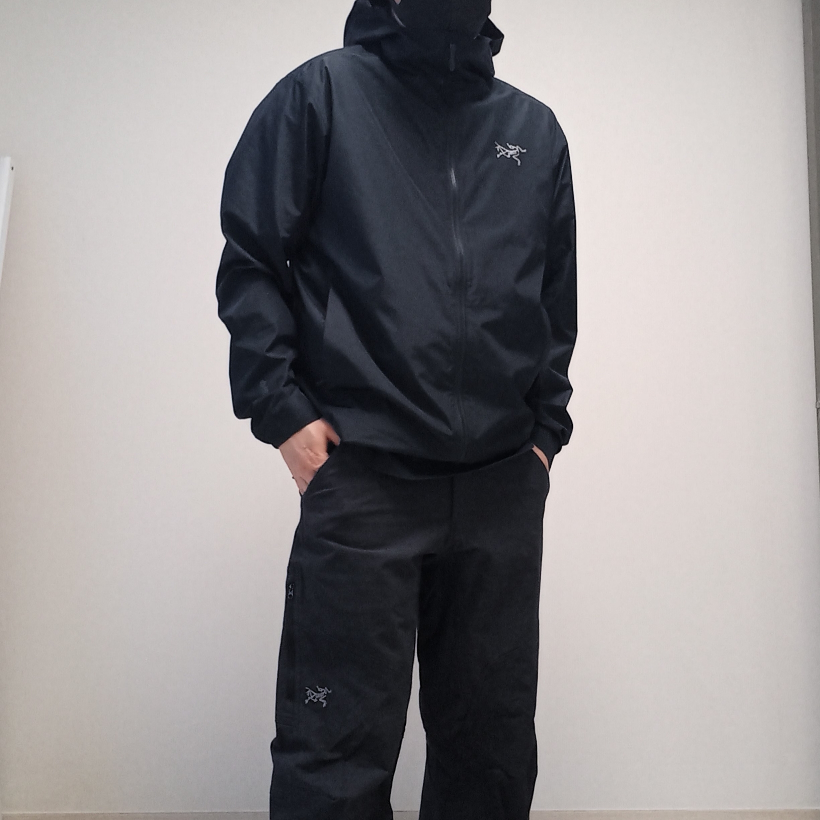 Arc'teryx Cronin Cotton Pants Black, Arc'teryx Solano Hoody Black ์ฐฉ์ฉ ์คํ์ผ - 8