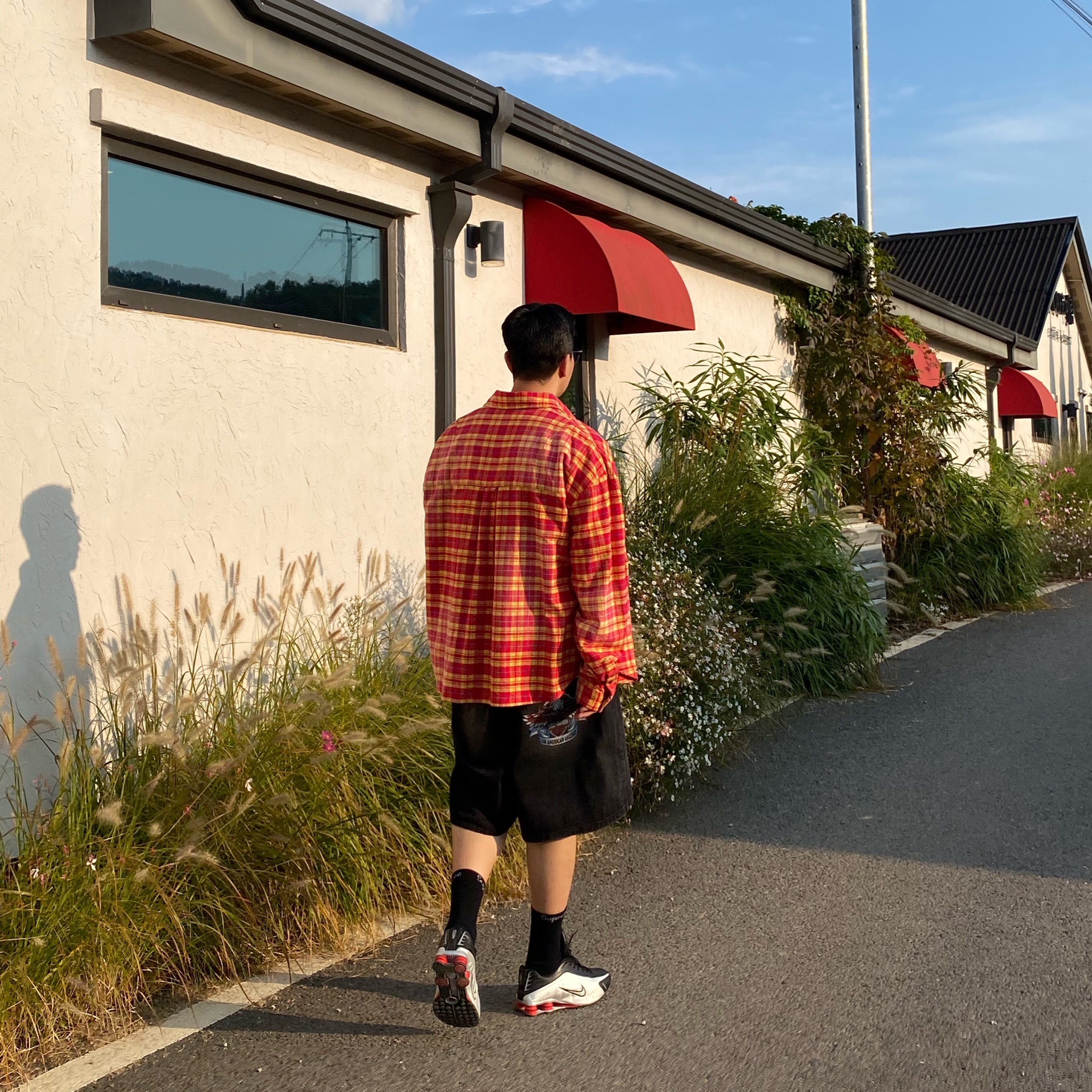 Farfromwhat Far Washed Flannel Shirts Red, (W) Nike Shox R4 Metallic Silver and Black 착용 스타일 - 4