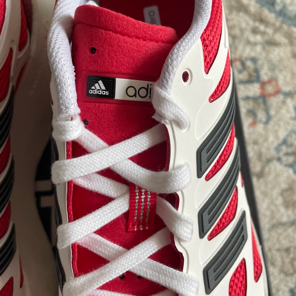Adidas Adizero Aruku Cloud White Pure Ruby 착용 스타일 - 4