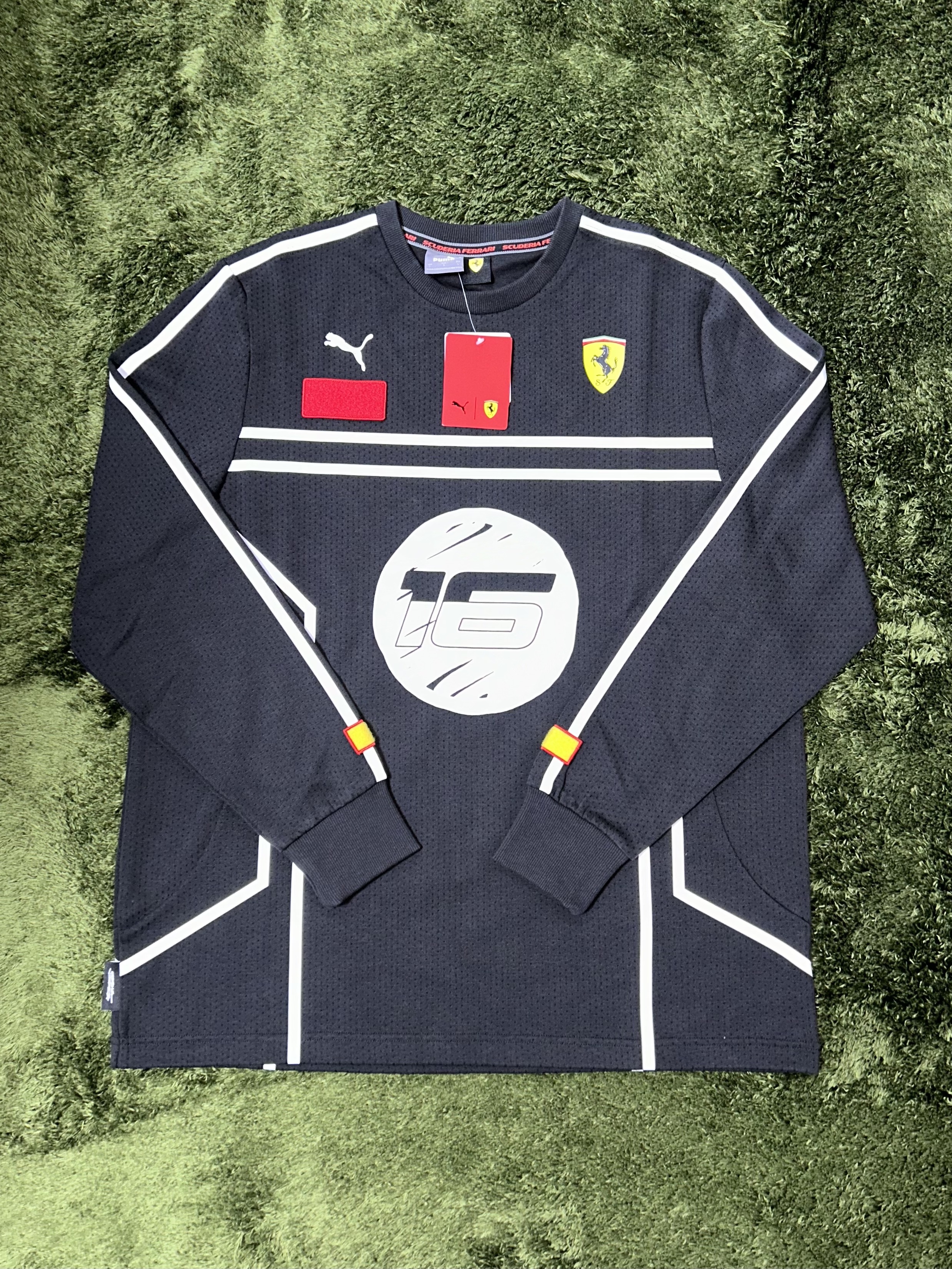 Puma x Ferrari x Joshua Vides Mesh Crew Black 착용 스타일 - 2