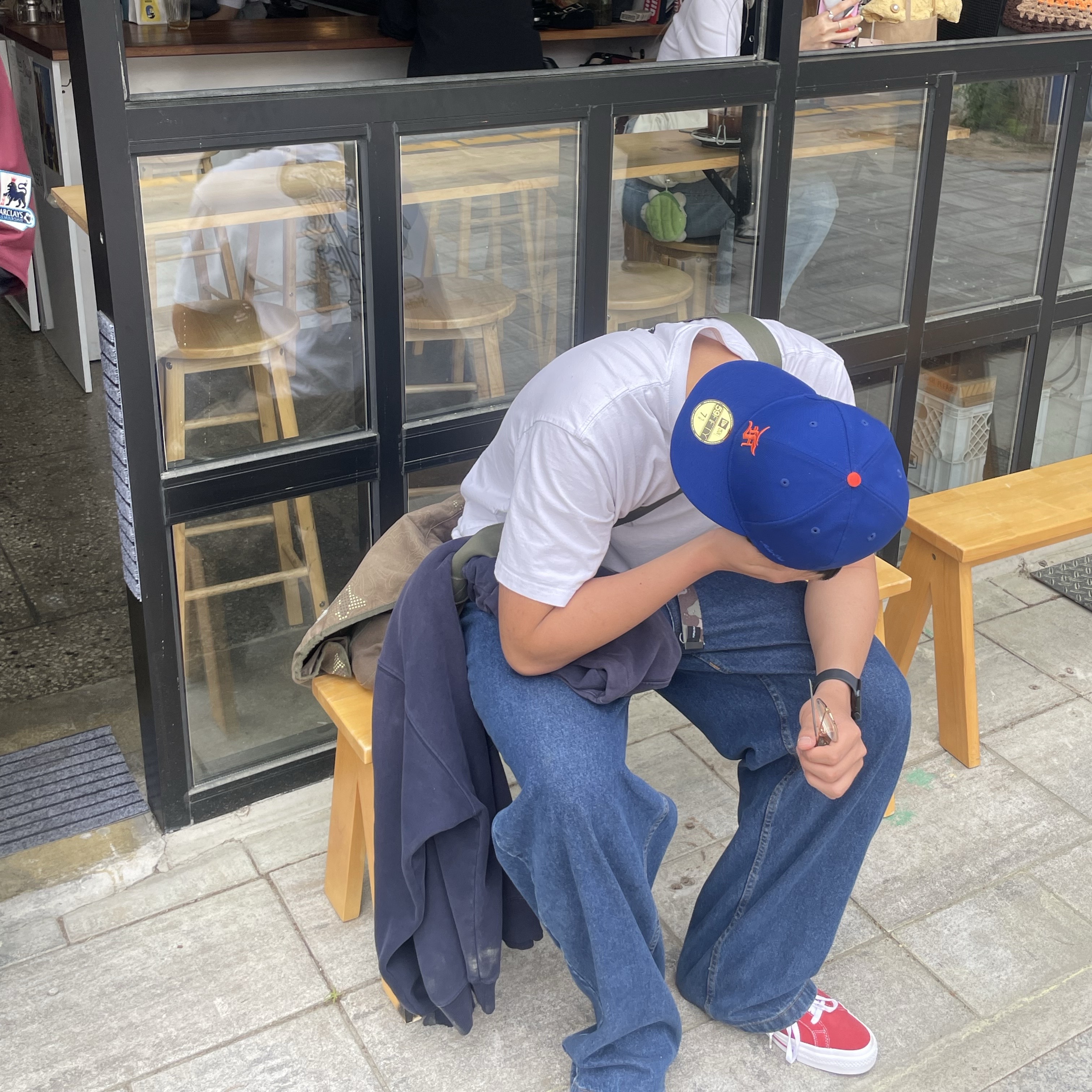 Converse One Star Pro Ox Suede Varsity Red, Essentials x New Era Classic Collection 59FIFTY Fitted Cap New York Mets 착용 스타일