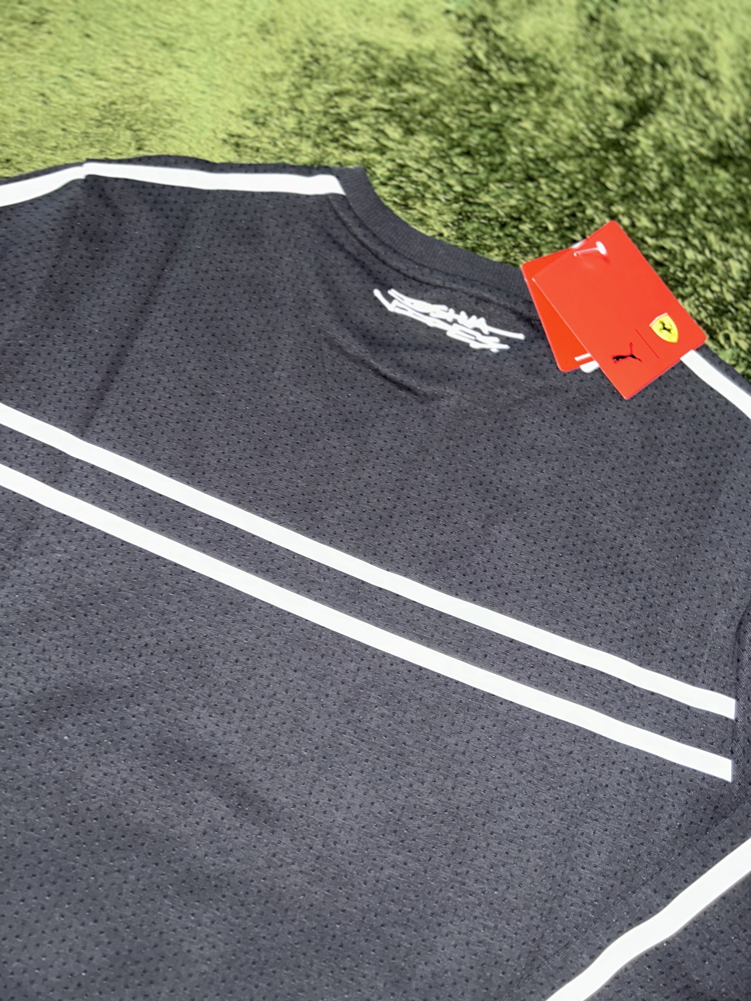 Puma x Ferrari x Joshua Vides Mesh Crew Black 착용 스타일 - 6