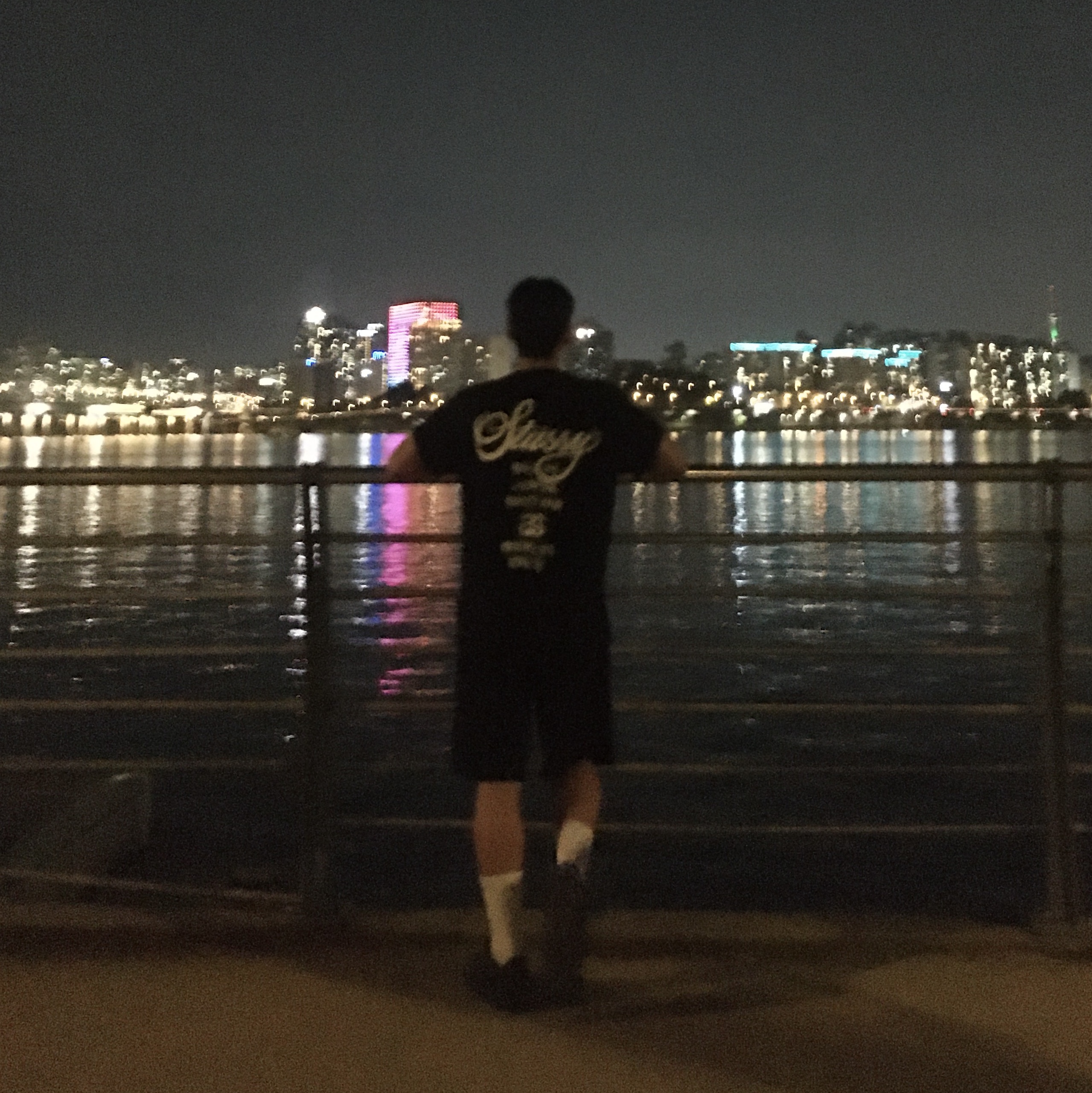 Stussy World Tour T-Shirt Black 2024,2025, Nike Air Force 1 '07 Low Triple Black 착용 스타일