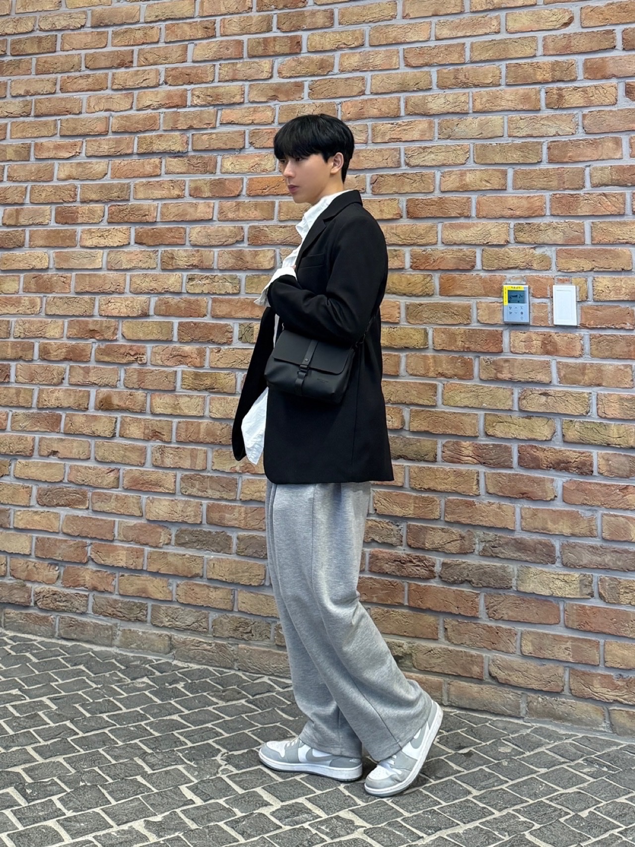 (W) Jordan 1 Low White Wolf Grey 착용 스타일 - 1