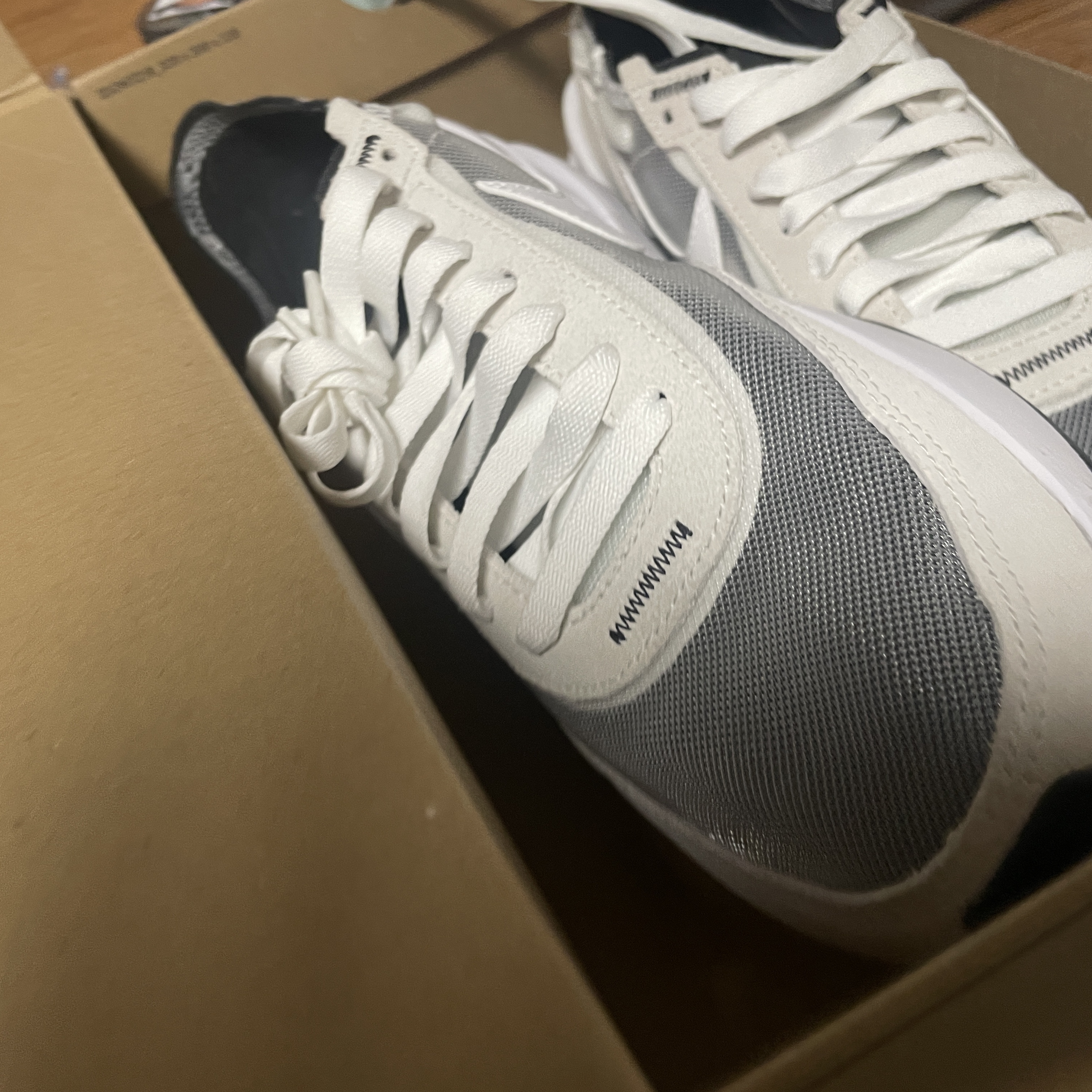 Nike Waffle One Infinite Lilac 착용 스타일