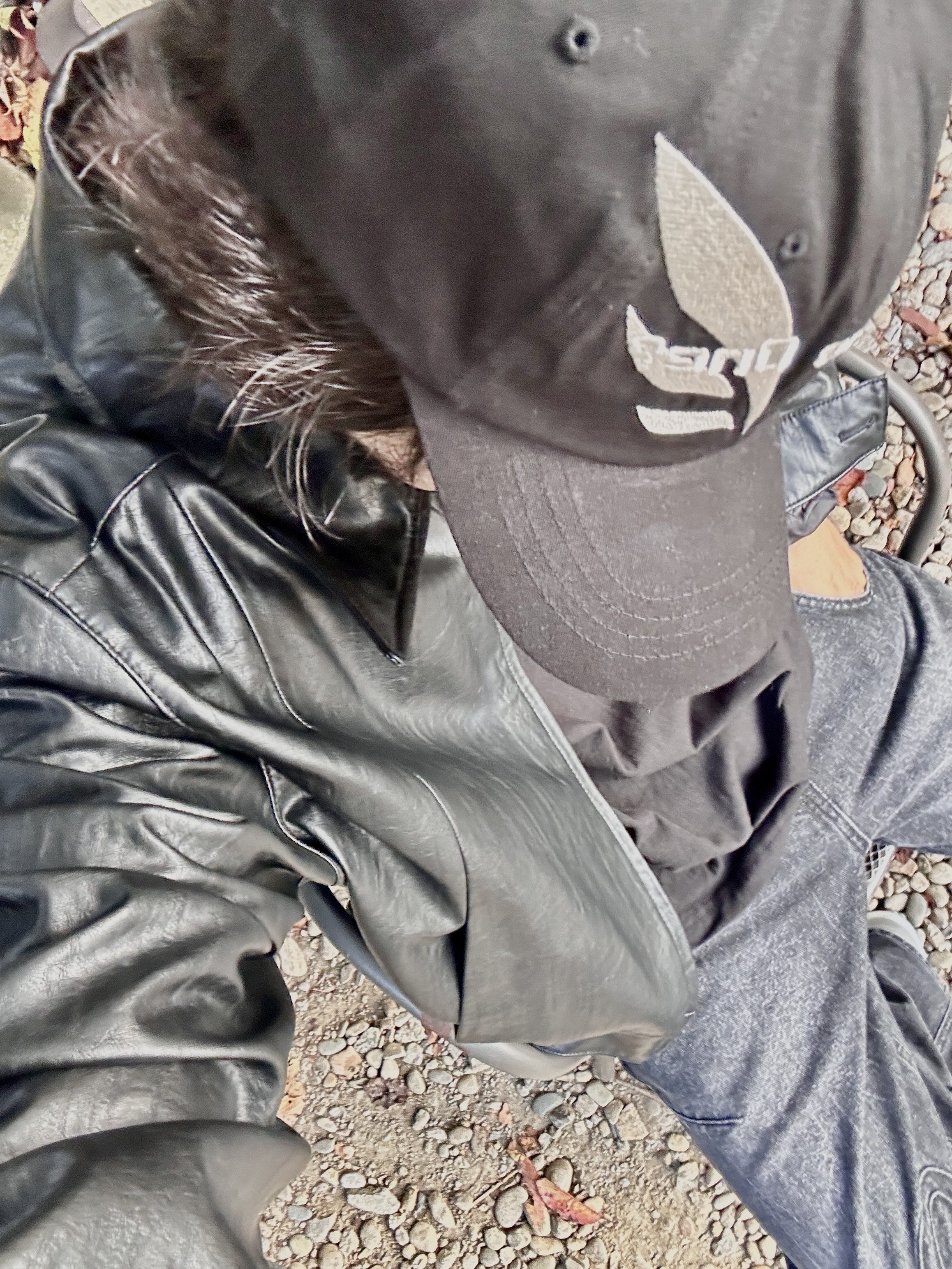DVAN Wing Emb Ball Cap Black 착용 스타일 - 10