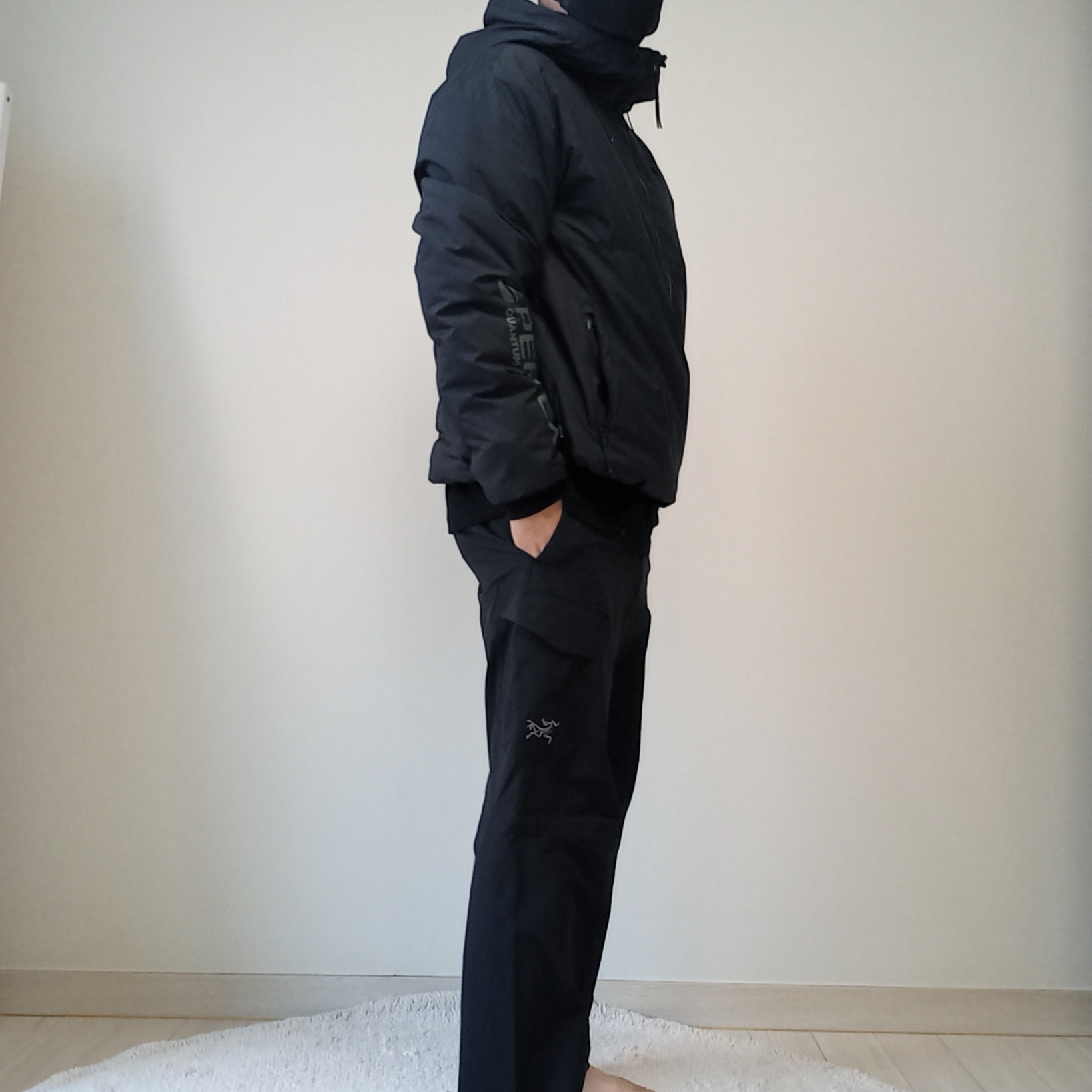 Arc'teryx Rampart Pants Black, Stussy Basic Stussy LS T-Shirt Black 착용 스타일 - 2