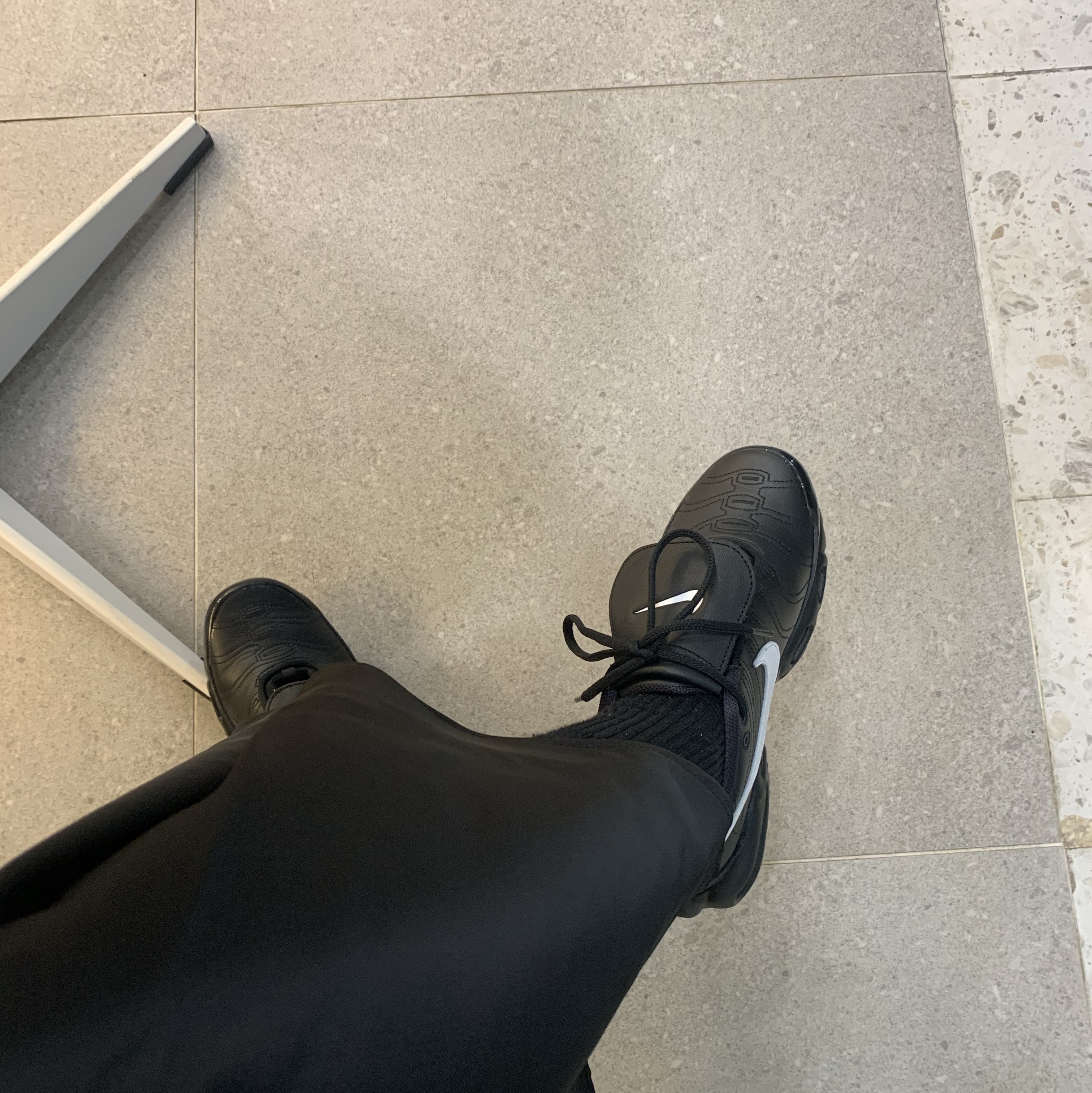 (W) Nike Air Max Plus TNPO Black 착용 스타일