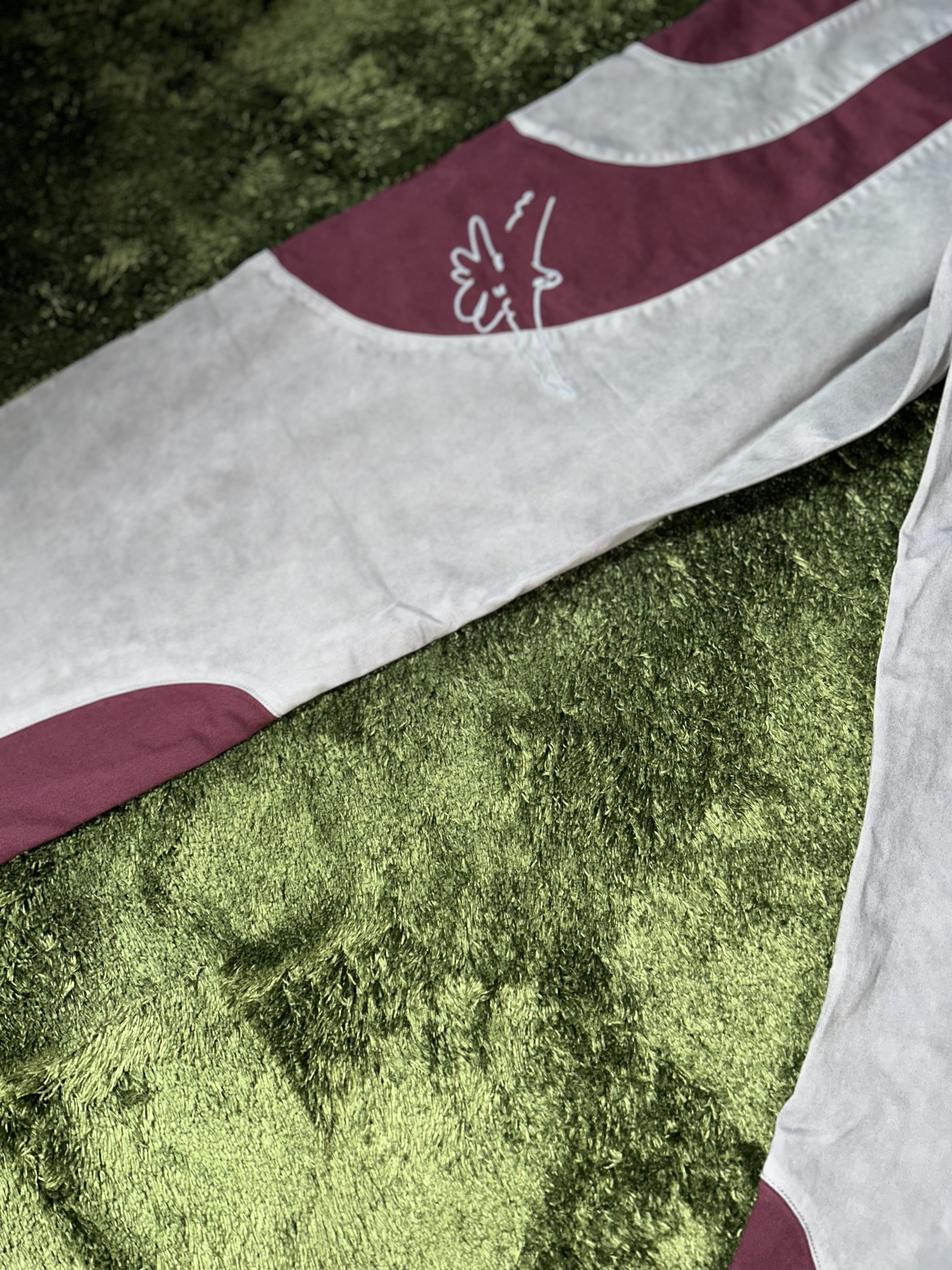Puma x KidSuper Track Pants Aubergine 착용 스타일 - 7