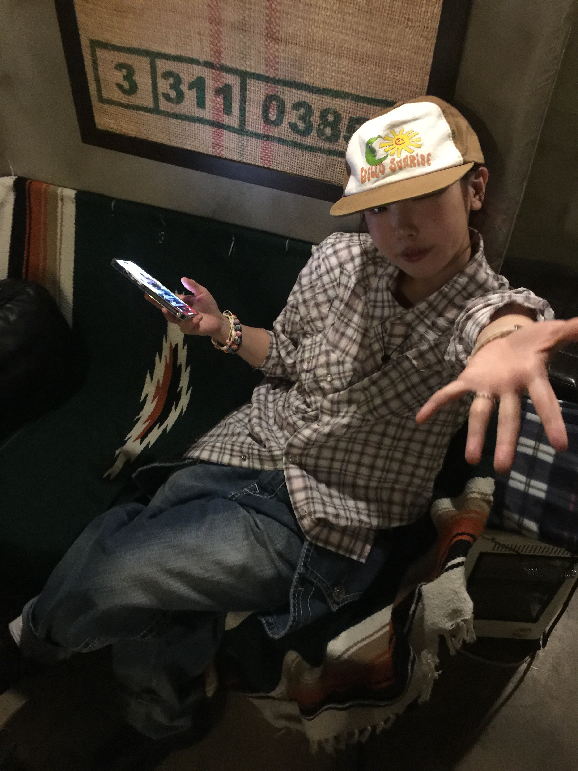 HS x Hank 5panel Cap Brown & Off White, True Religion Guardian Pants Indigo 착용 스타일 - 4