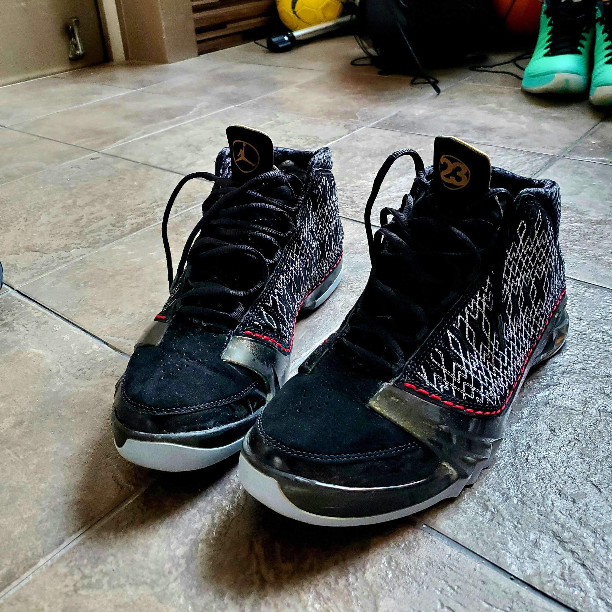 Jordan 23 Black Stealth, Jordan XX9 Black Team Orange 착용 스타일