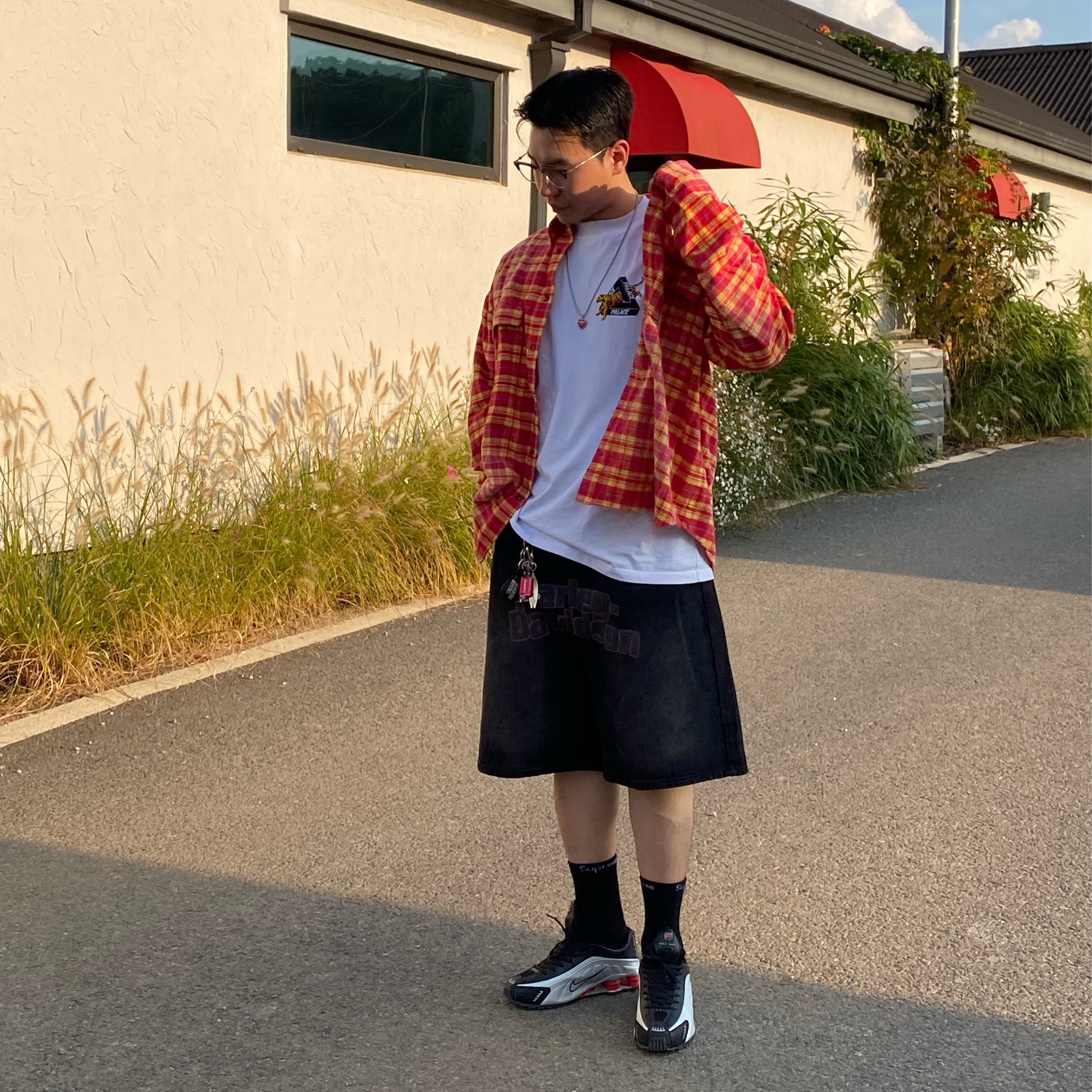 Farfromwhat Far Washed Flannel Shirts Red, (W) Nike Shox R4 Metallic Silver and Black 착용 스타일 - 2
