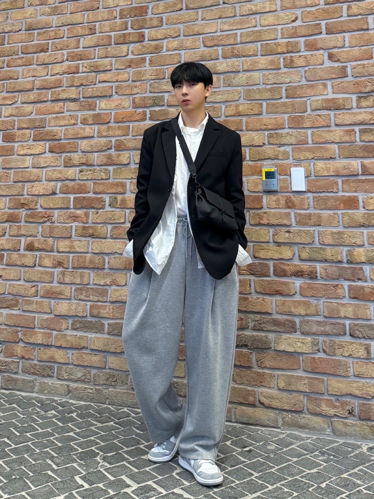 (W) Jordan 1 Low White Wolf Grey 착용 스타일 - 2