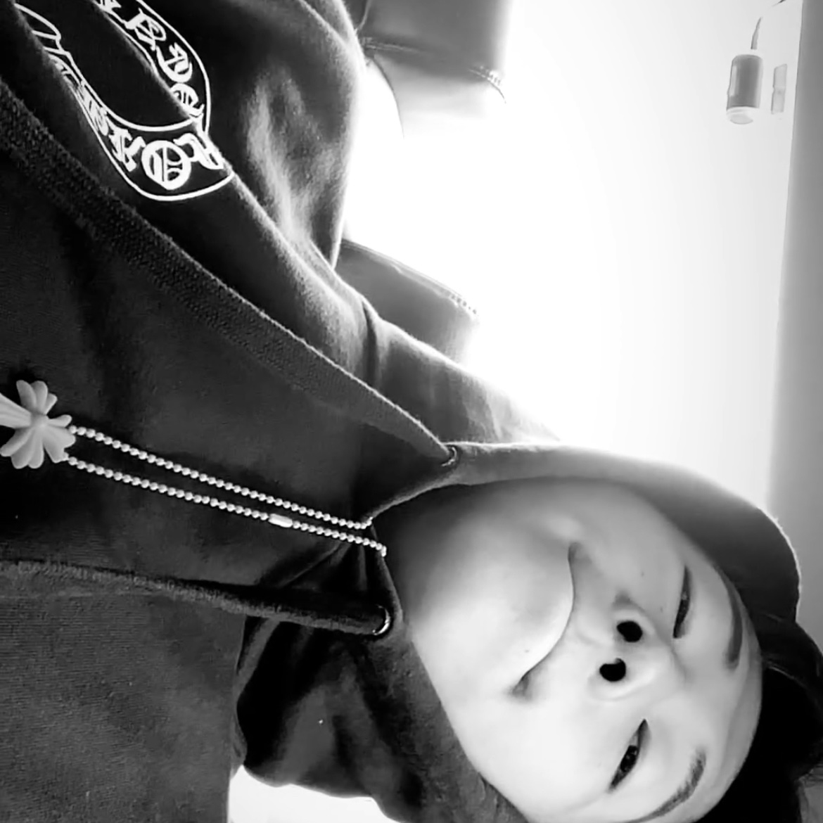 Chrome Hearts Horseshoe Floral Hoodie Black, Chrome Hearts Silichrome CH Cross Pendant Green 2022 착용 스타일 - 1