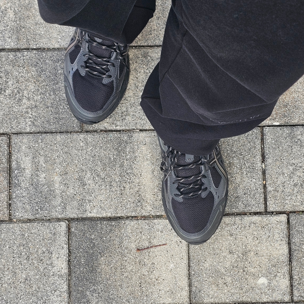 Asics Gel-Nunobiki Black Taupe Grey 착용 스타일