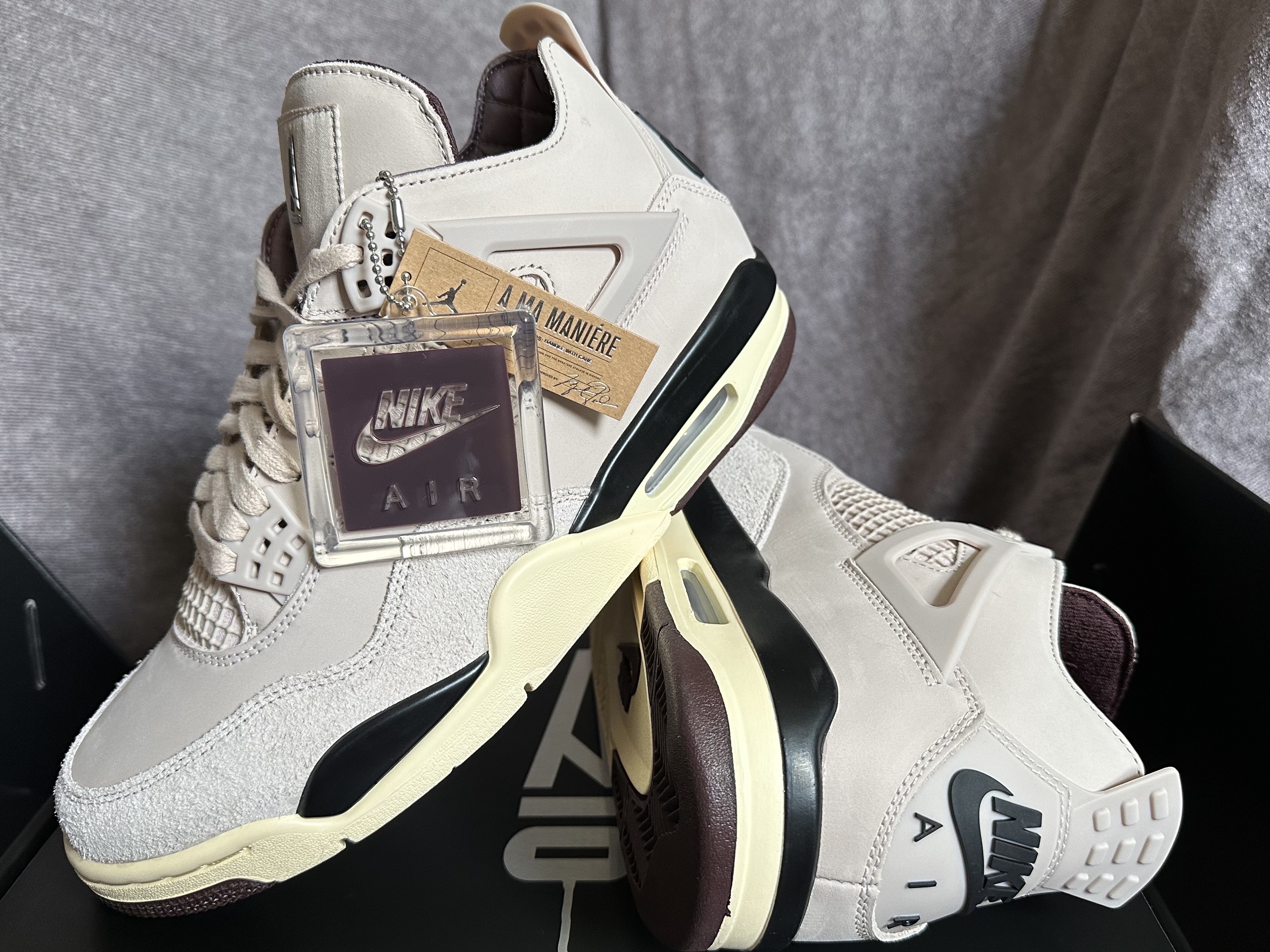 (W) Jordan 4 x A Ma Maniere Retro OG SP W.Y.W.S. 착용 스타일 - 3