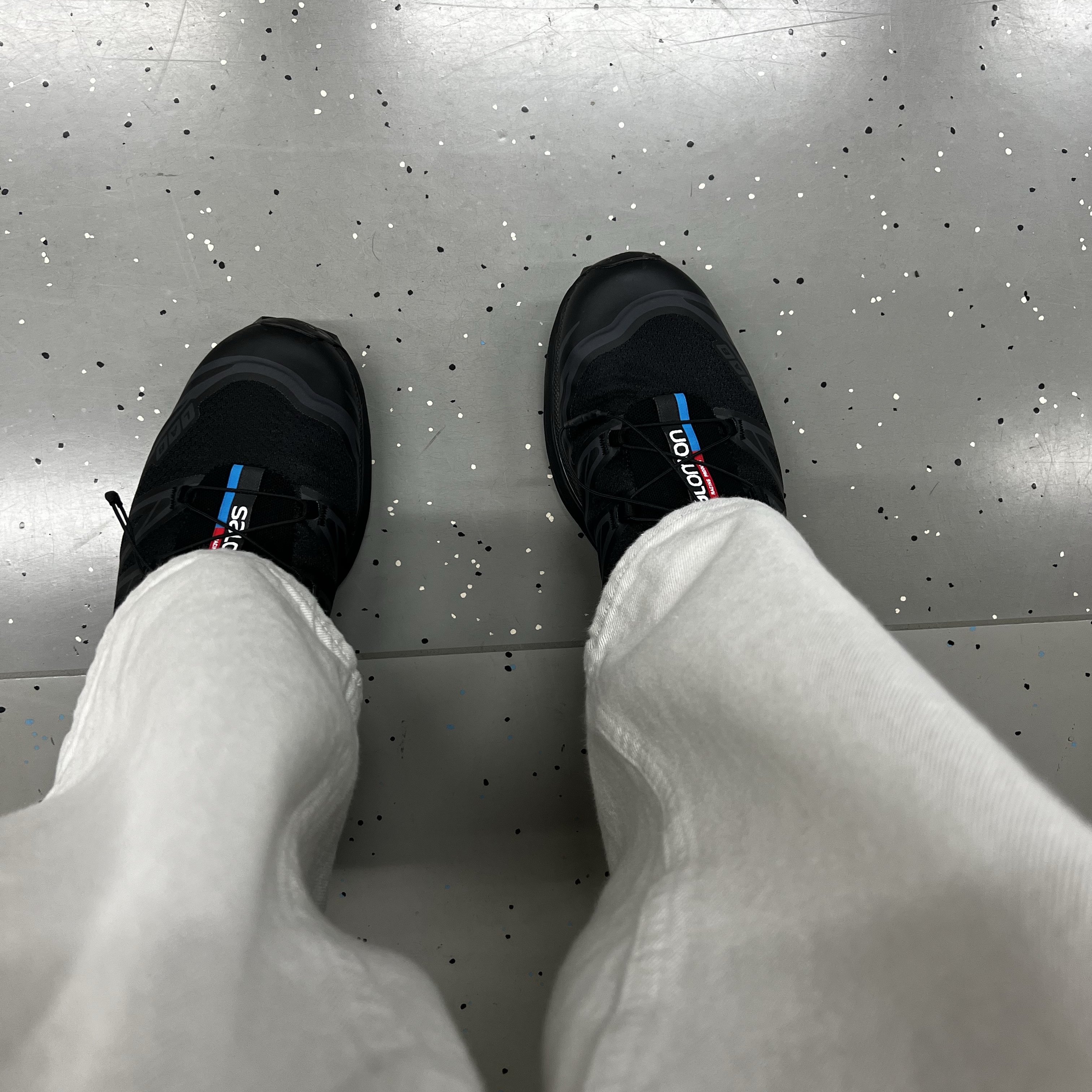 Salomon XT-6 ADV Black 착용 스타일