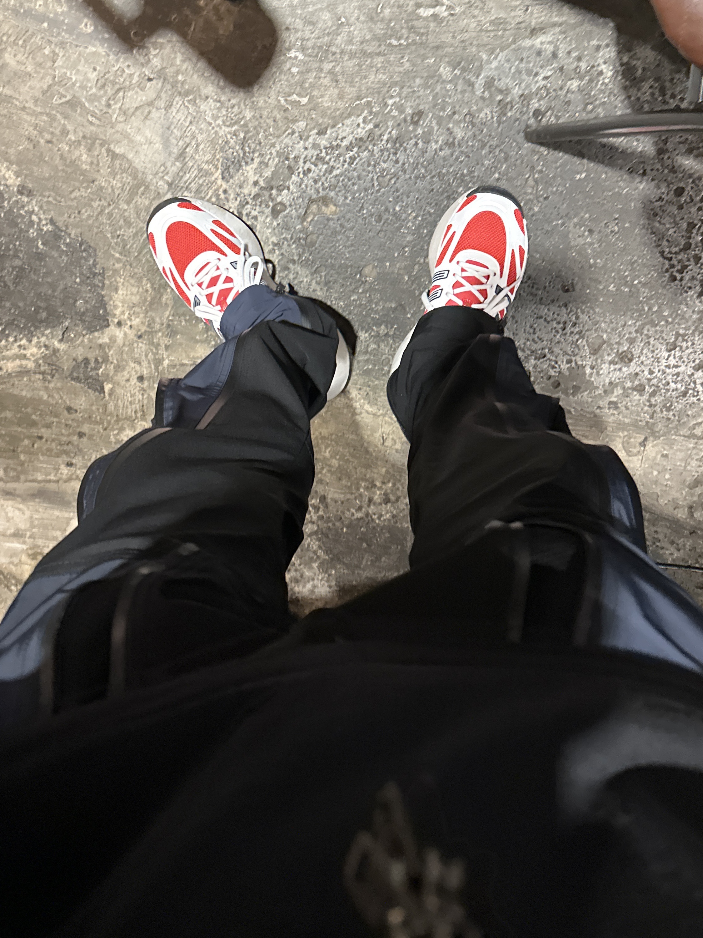 Adidas Adizero Aruku Cloud White Pure Ruby, Undermycar Phan Mark 2 Multi Zip Nylon Mesh Pants Iris - 22SS 착용 스타일 - 3