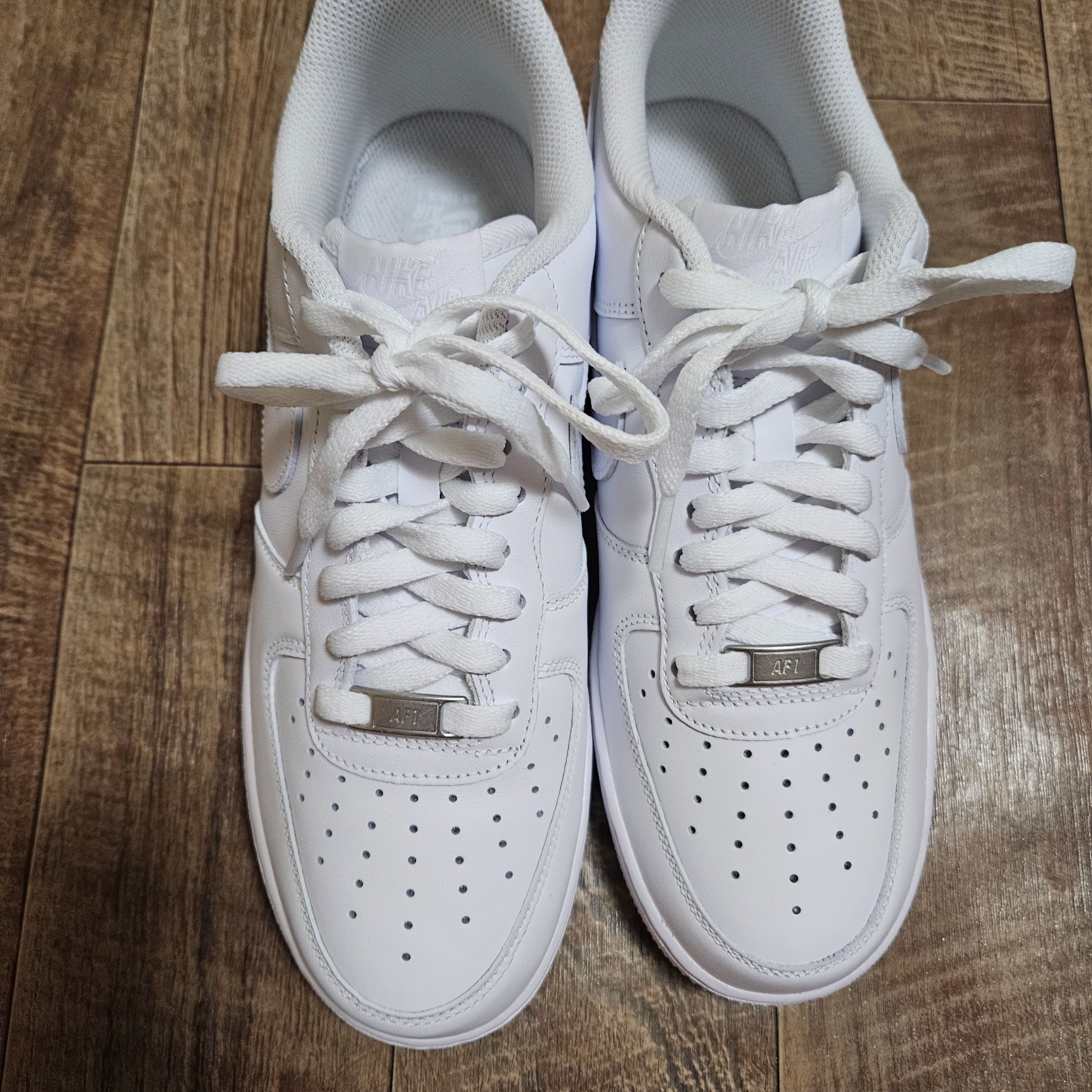 Nike Air Force 1 '07 Low White 착용 스타일 - 3