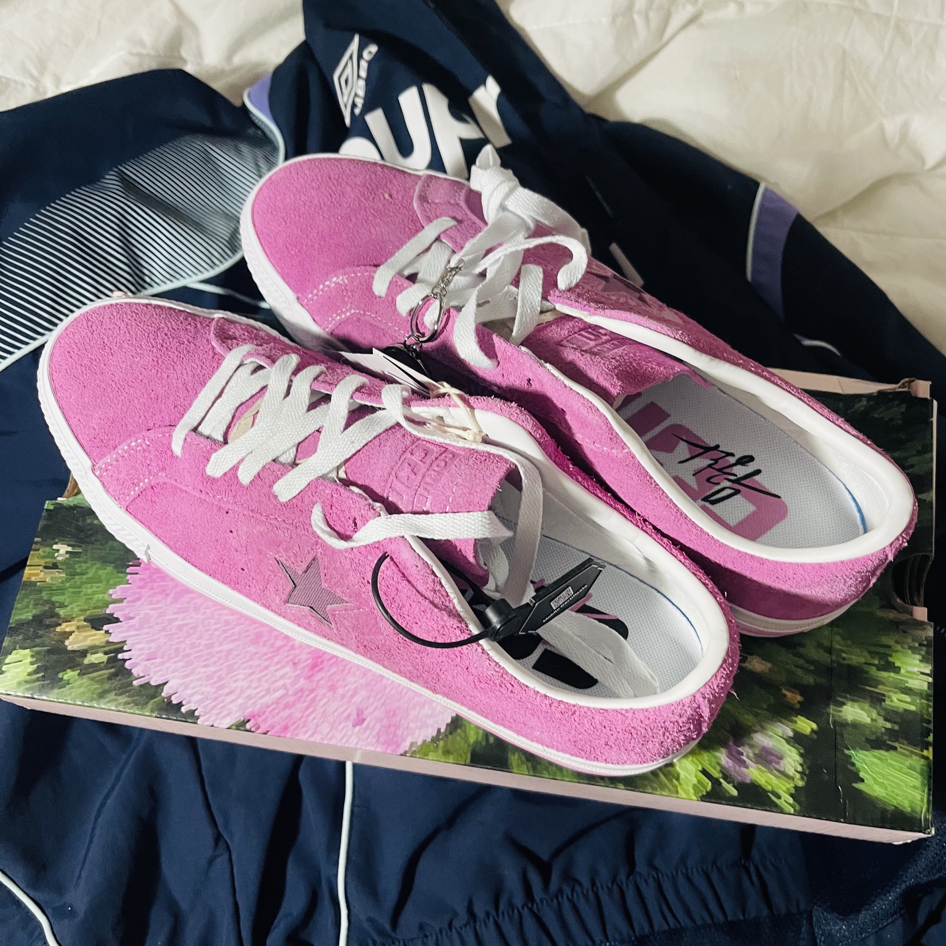 STU X MIZUNO Stripe Knit Ivory, Converse One Star Pro Flower Light Orchid 착용 스타일 - 2