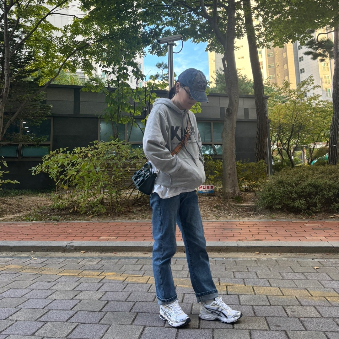 (W) Asics Gel-Kayano 14 White Midnight 착용 스타일 - 2