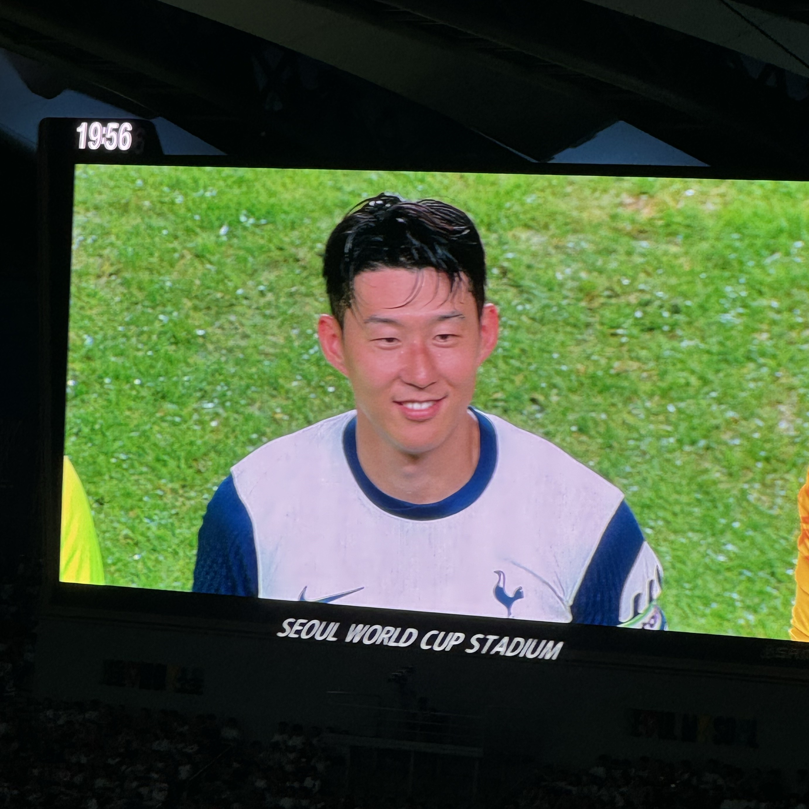 Jordan x Paris Saint-Germain 2019/20 Dri-Fit Stadium 4th Jersey Black (Non Marking Ver.), Balenciaga Runner Sneakers Grey Green Blue 착용 스타일 - 3