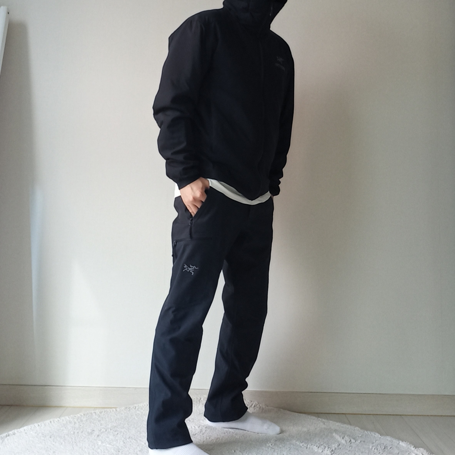 Arc'teryx Gamma MX Pants Black, Arc'teryx Atom Hoody Black ์ฐฉ์ฉ ์คํ์ผ - 4