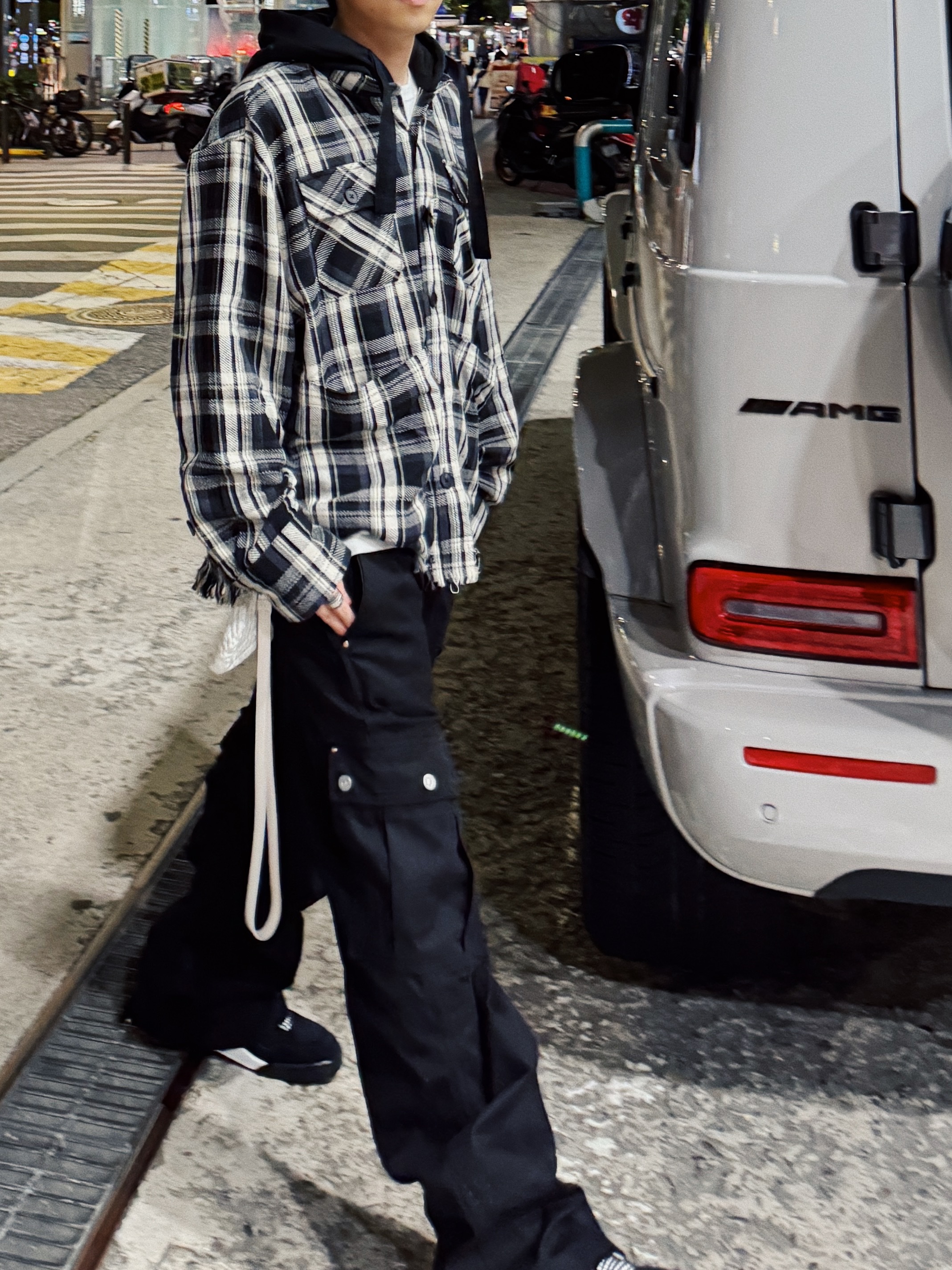 Vacant Archive Prix Straight Work-Pants Black, Jordan 4 Retro White Thunder 착용 스타일 - 2
