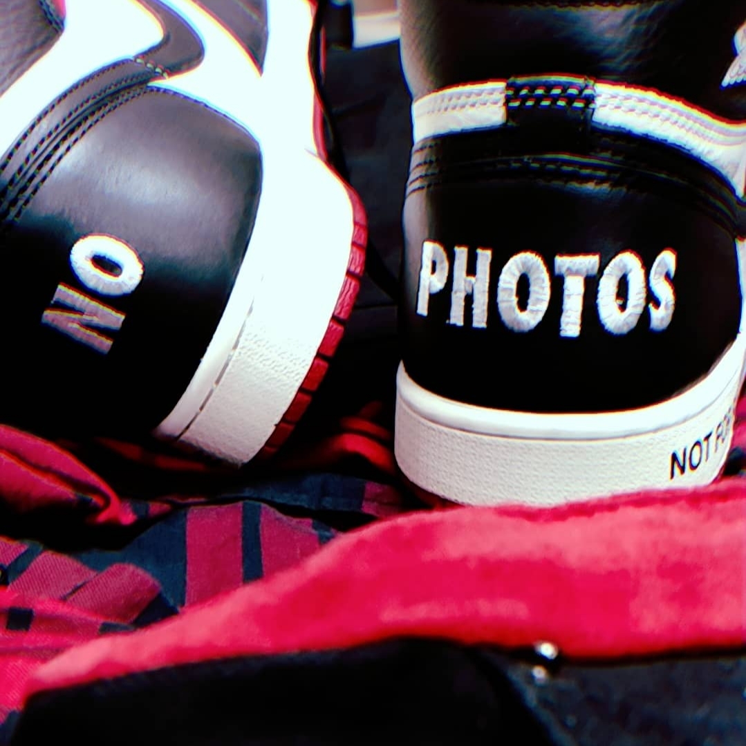 Jordan 1 Retro High Not for Resale Varsity Red 착용 스타일 - 3