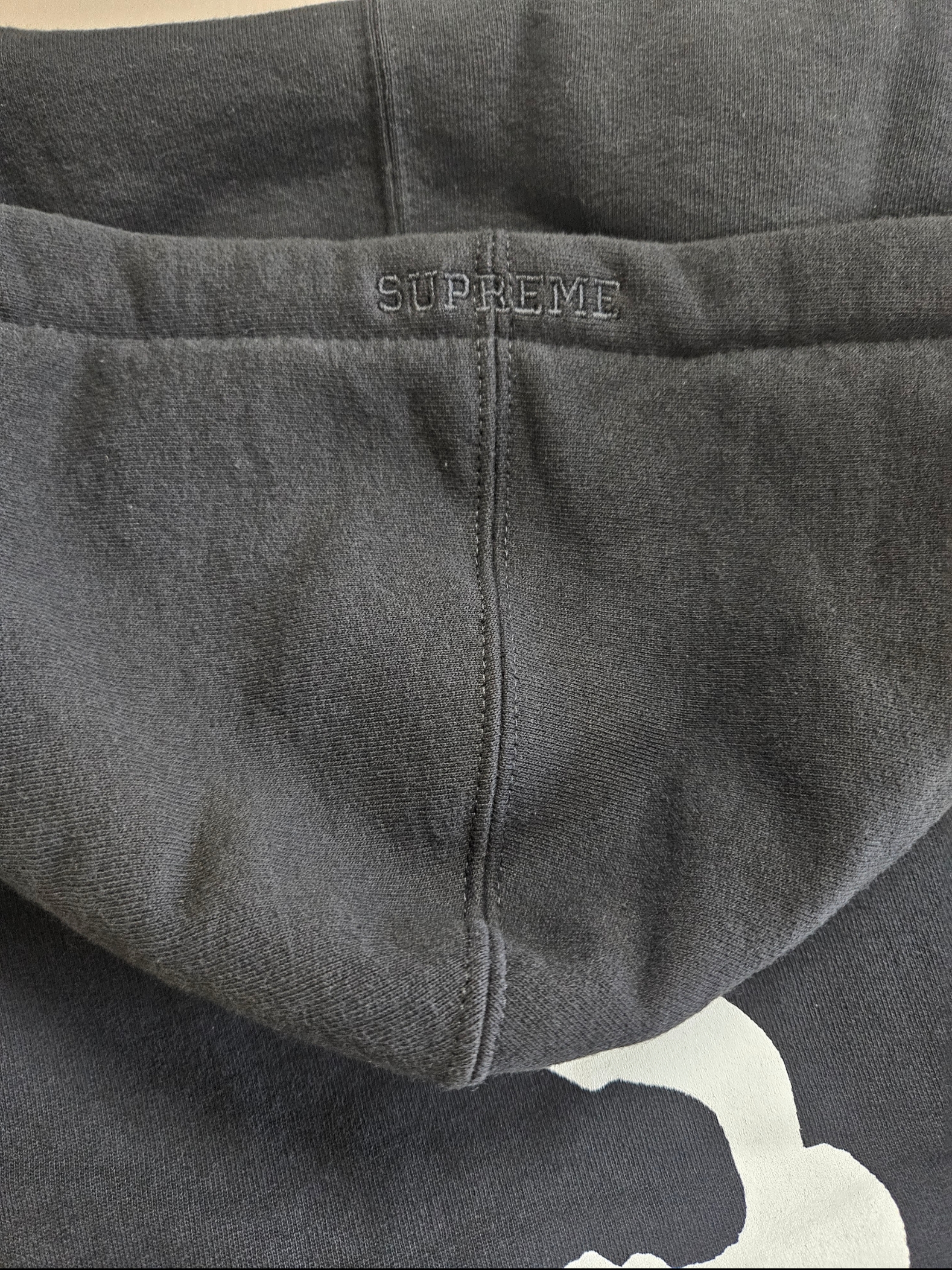 Supreme x Thrasher Zip Up Hooded Sweatshirt Black - 24FW, Supreme Satin Applique Sweatpants Black - 24FW 착용 스타일 - 10