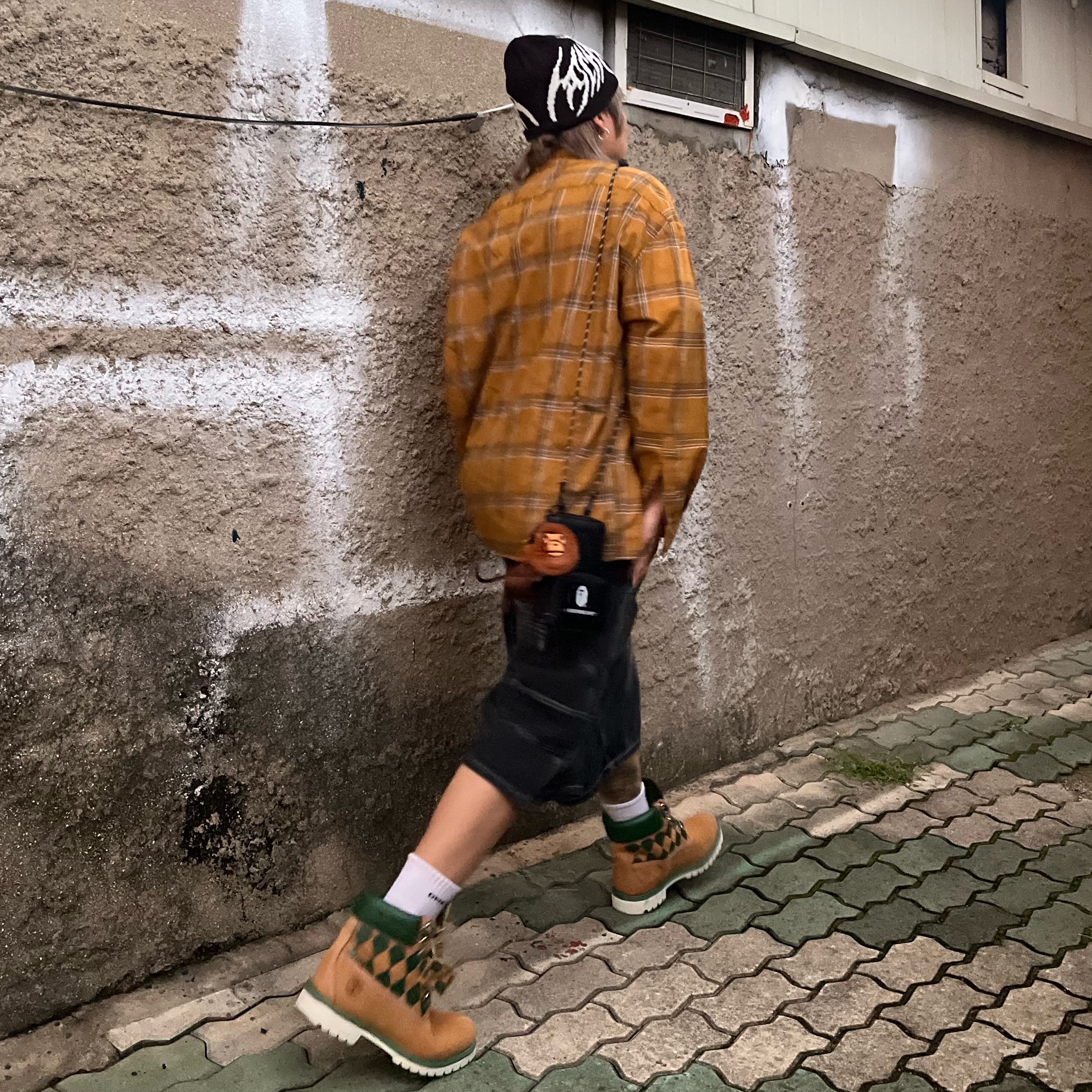 KASINA x Timberland 6 In Premium Vibram GTX Wheat 착용 스타일 - 1
