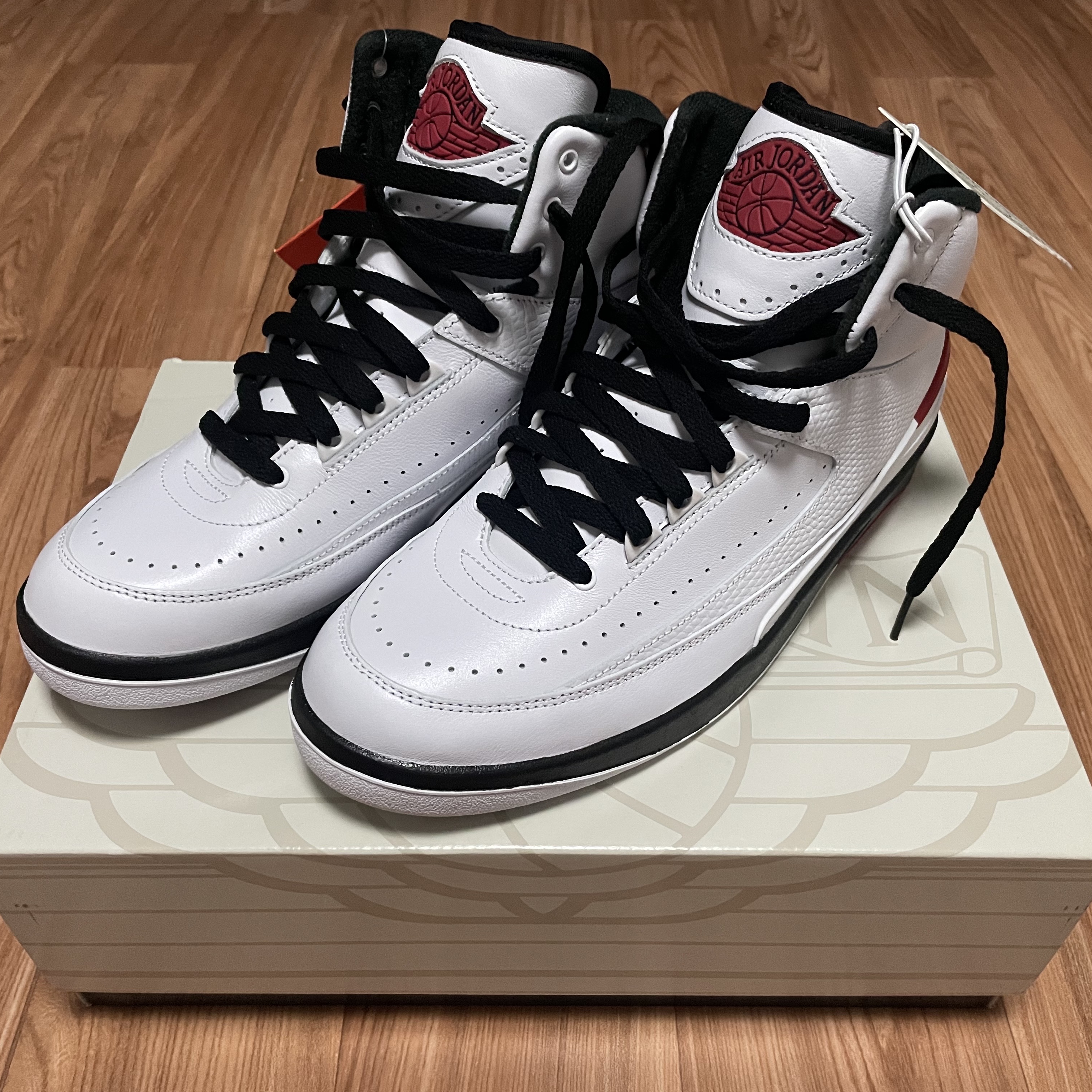 Jordan 2 Retro OG Chicago 착용 스타일 - 1