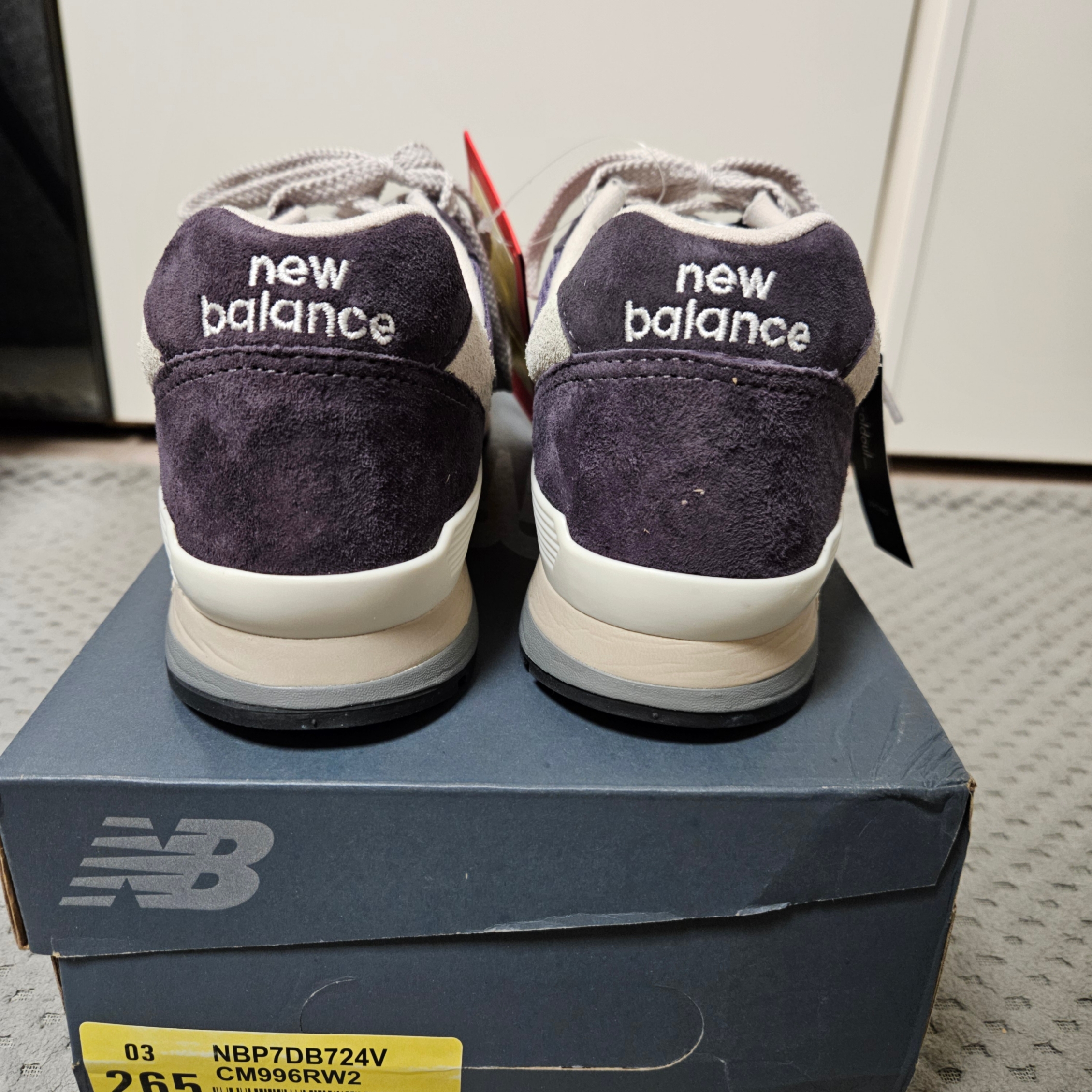 New Balance 996 Purple 착용 스타일 - 3