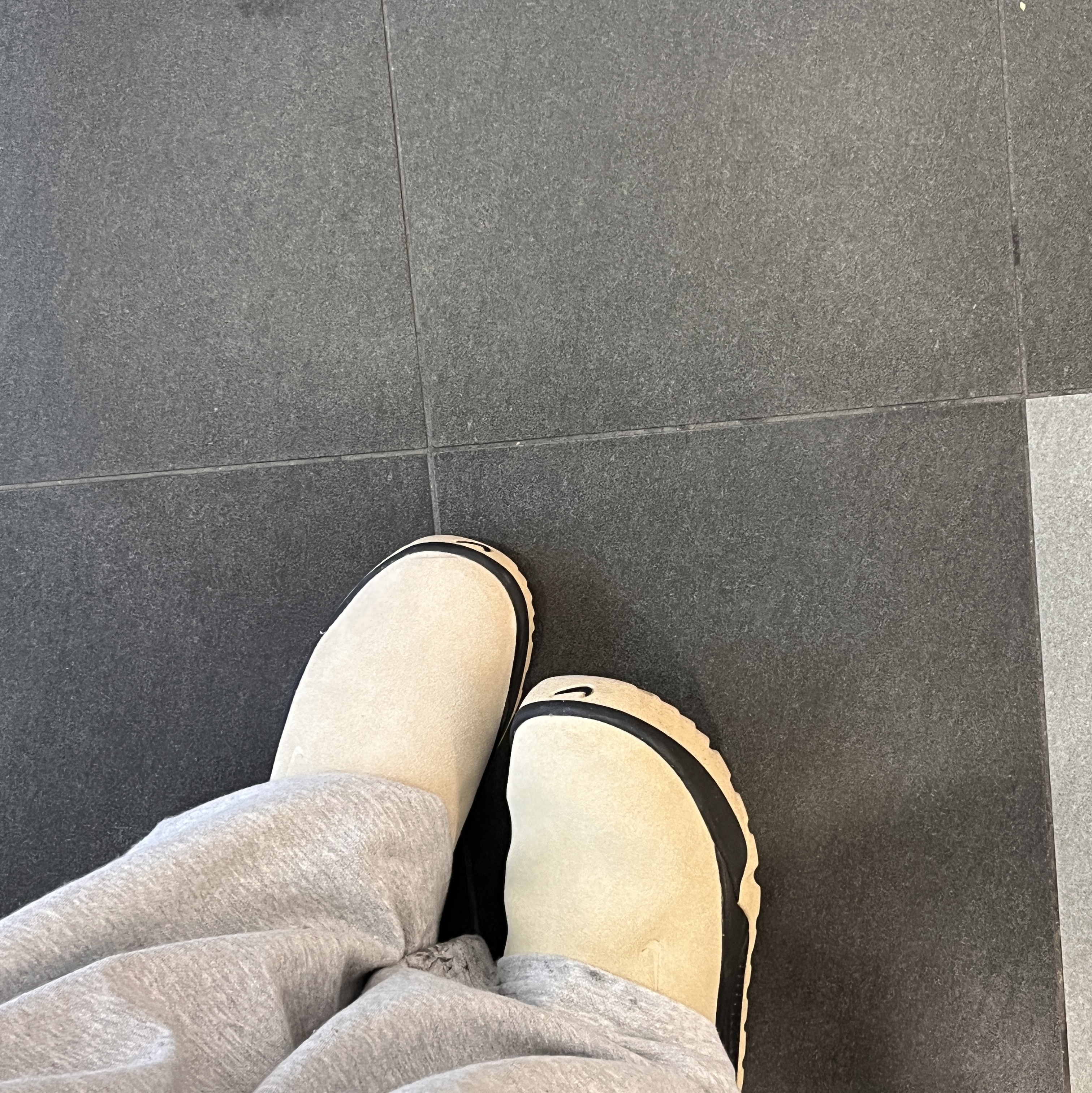 Nike ACG Rufus Limestone and Black 착용 스타일