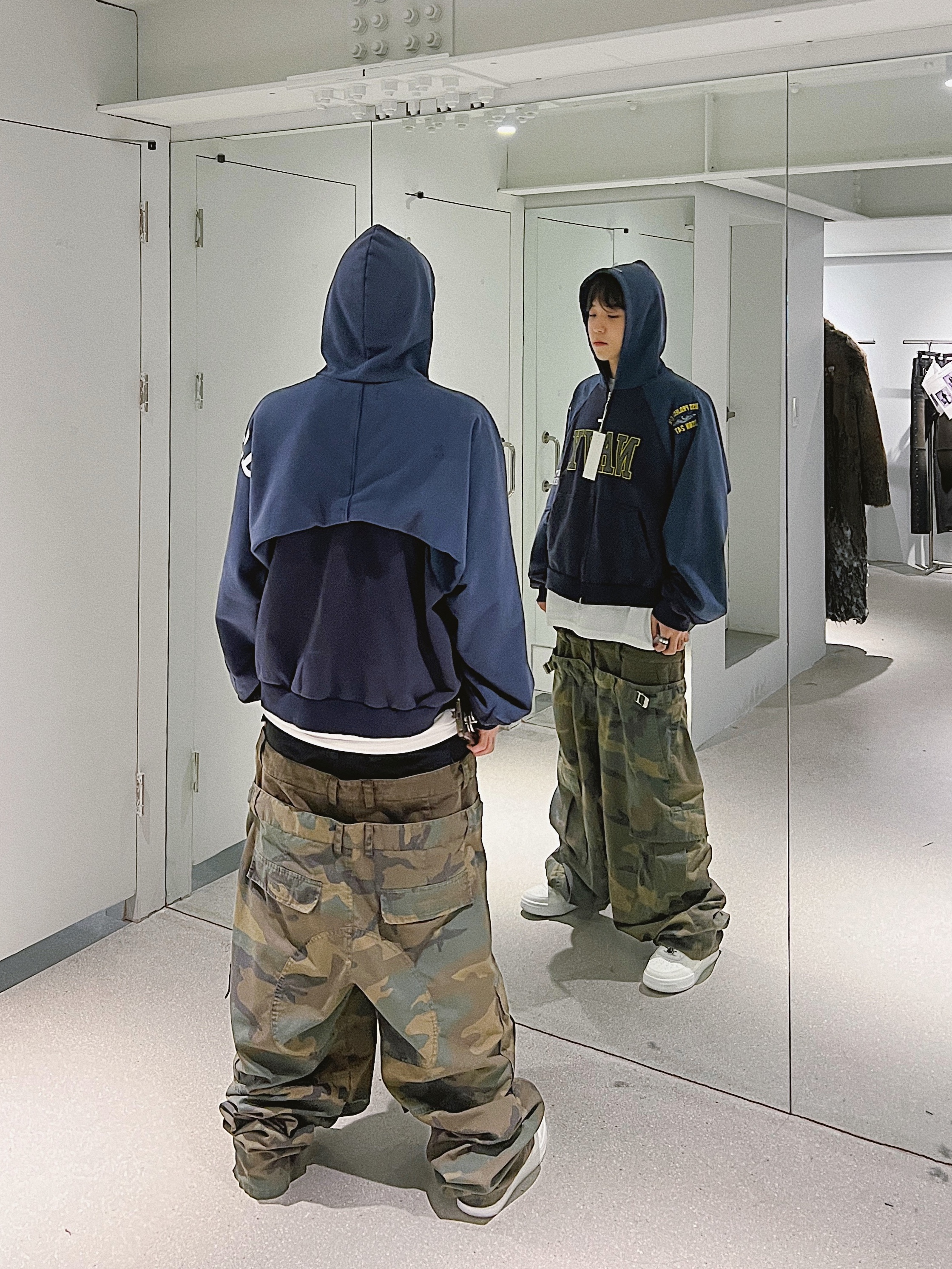 Project G/R Reconstructed Folded Zip Hoodie Dirty Melange, Project G/R 3 Layered Cargo Pants Camo 착용 스타일 - 1