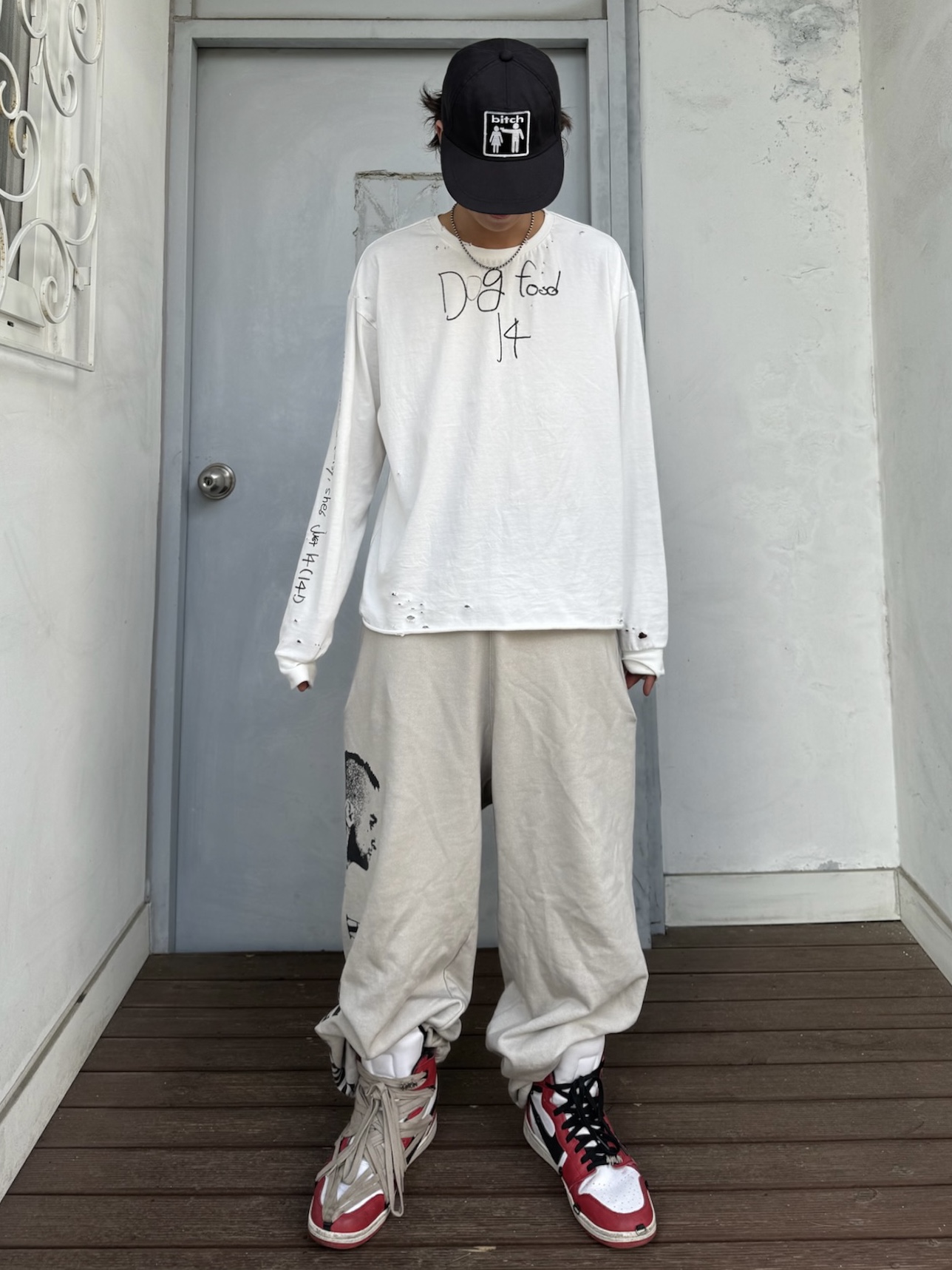 Ecrzn Anytime Anywhere Sweat Pants Dust, Ecrzn Dog Food Long Sleeve White 착용 스타일 - 2