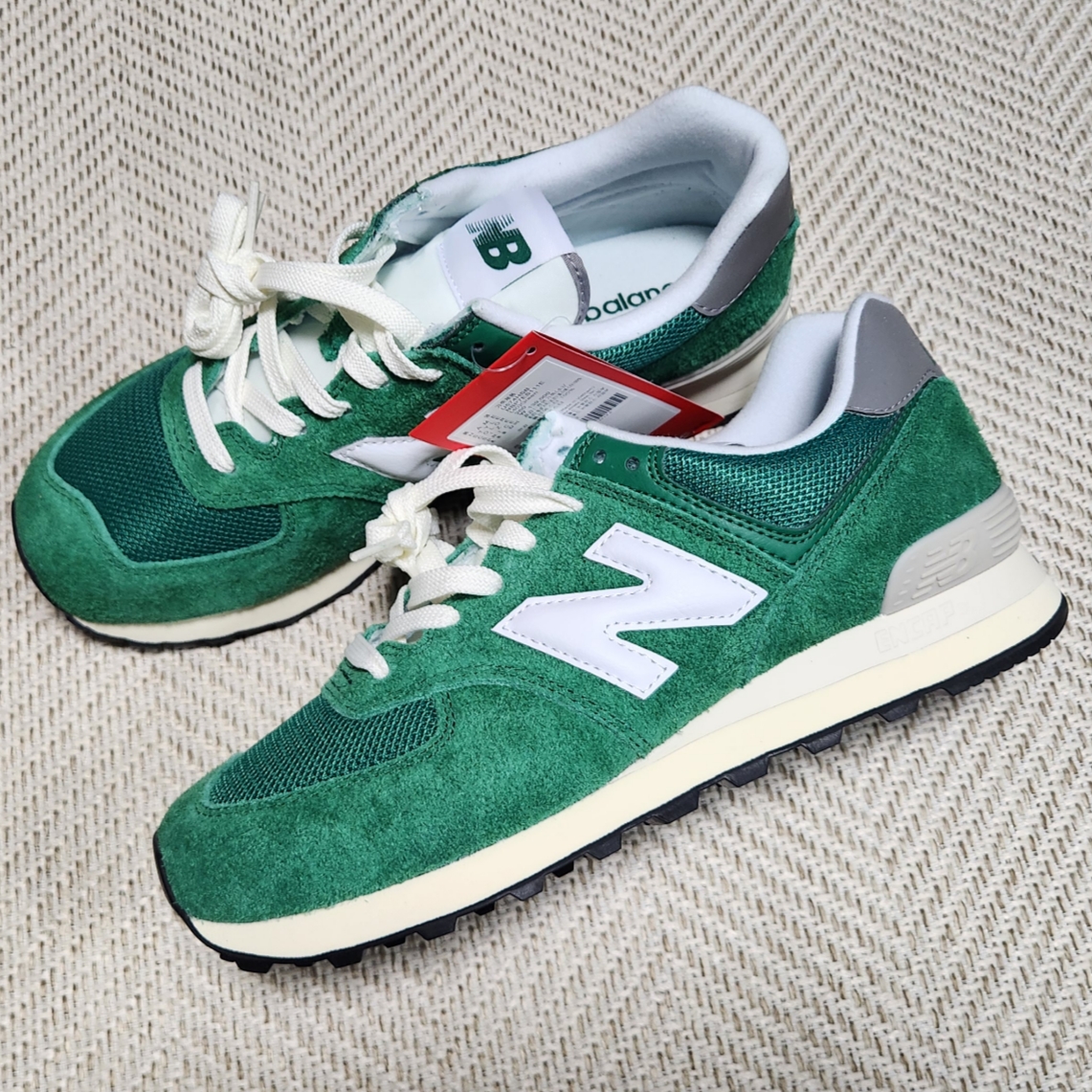 New Balance 574 Heritage Grass Green 착용 스타일