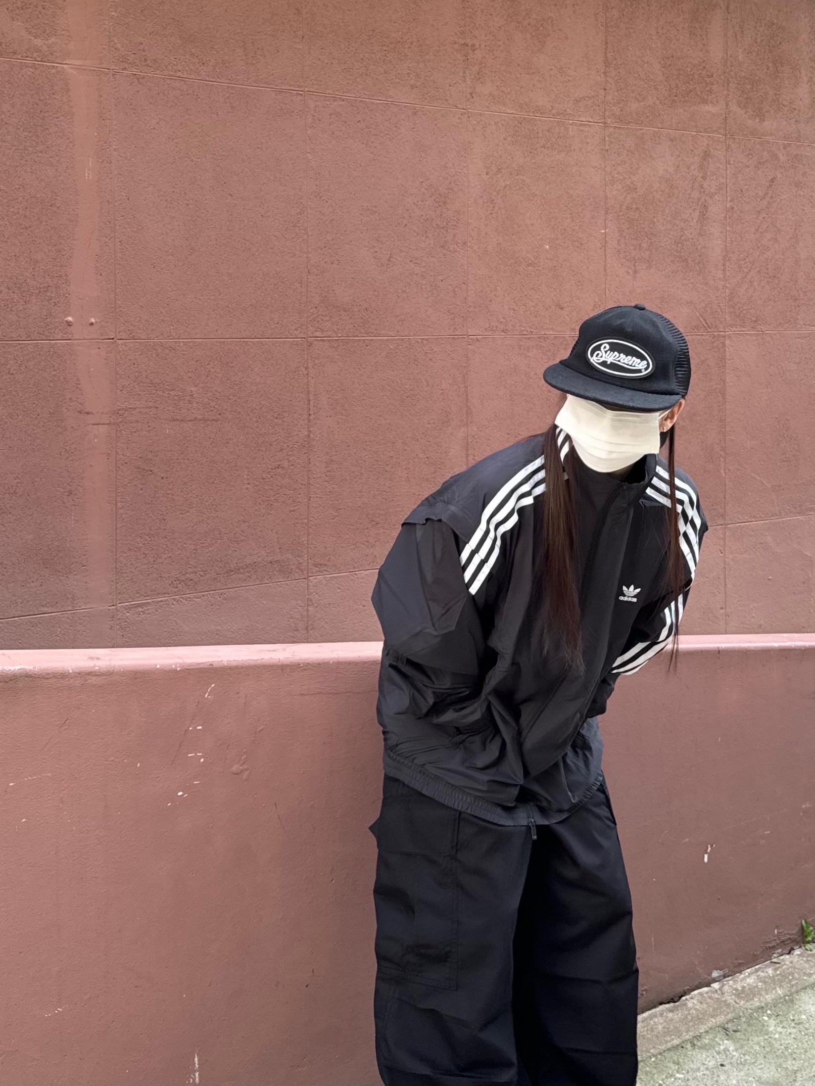 (W) Adidas Adilenium Season 2 Oversized Zip Track Top Gender Neutral Black - KR Sizing, Supreme Terry Mesh Back 5-Panel Black - 24SS 착용 스타일 - 3