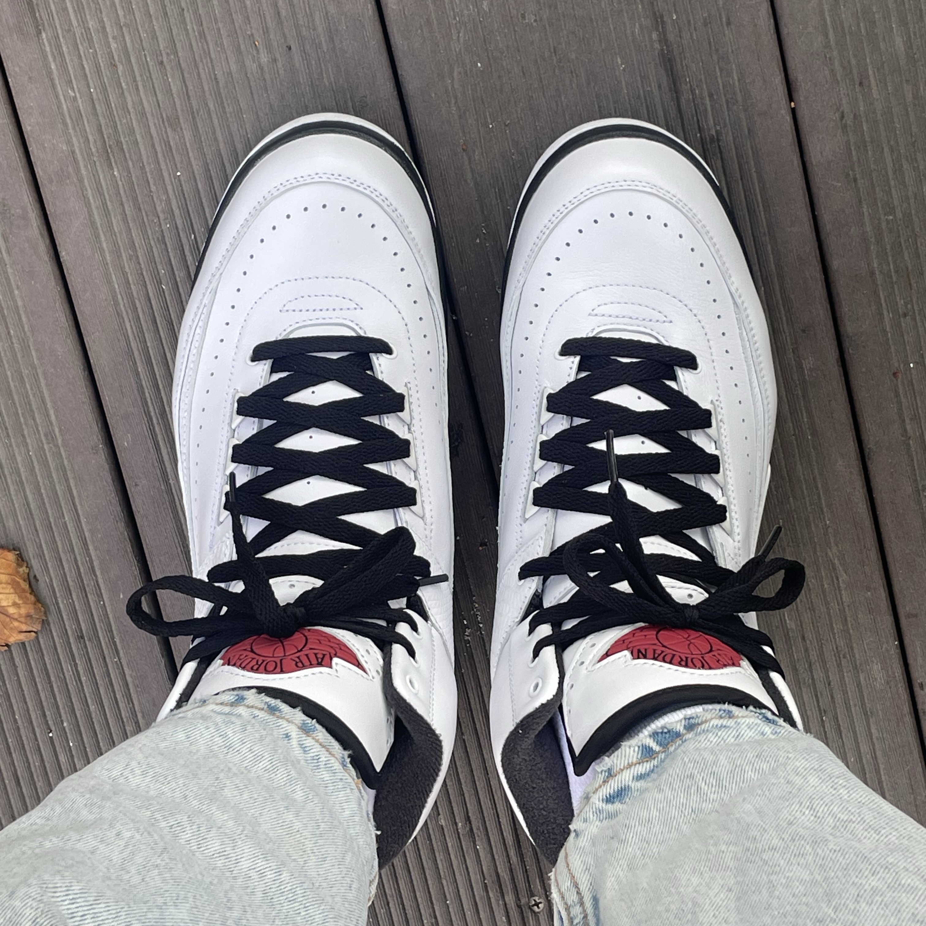Jordan 2 Retro OG Chicago 착용 스타일 - 3