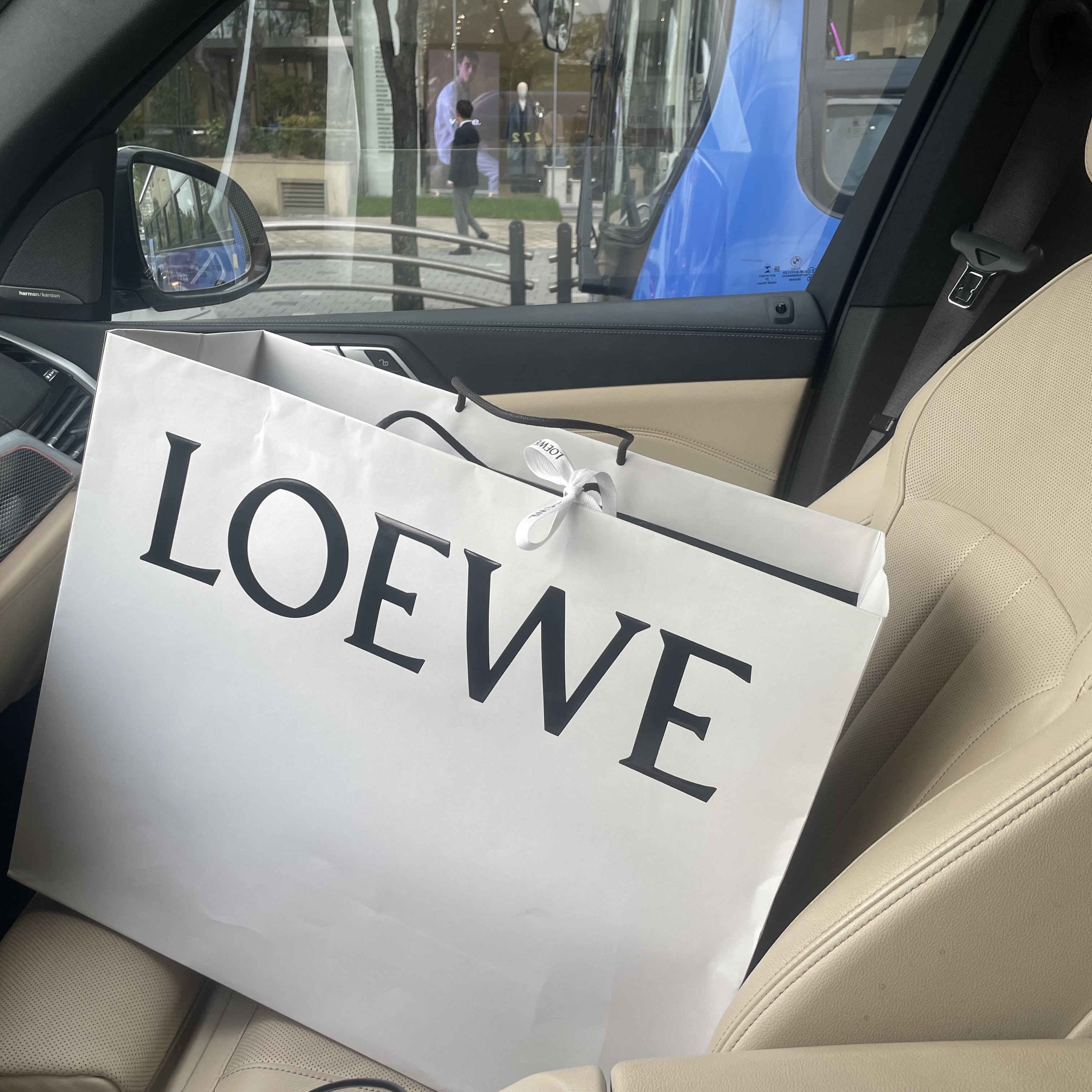 Loewe x On Running Cloudtilt All White, (W) Loewe x On Running Cloudtilt All White 착용 스타일 - 1