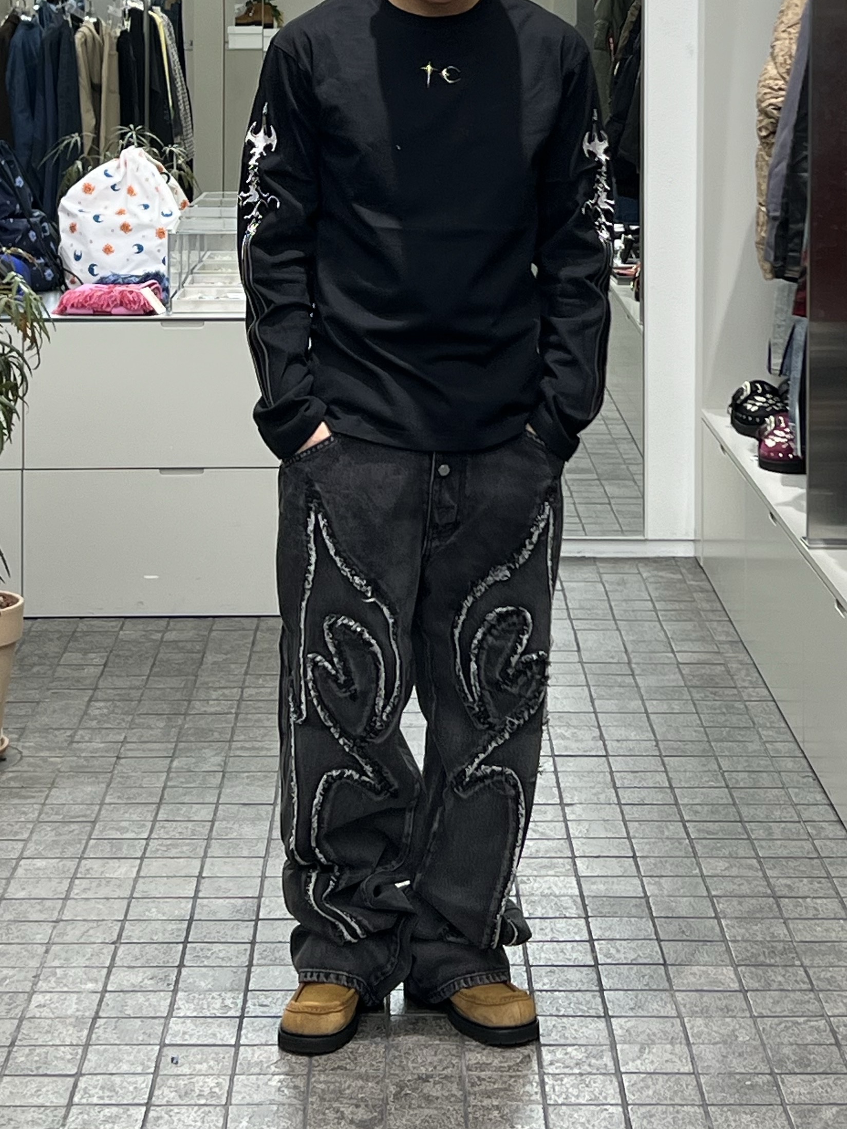 Thug Club Tribal Denim Pants Black - 24FW, Thug Club Chopper Cap Black - 24FW 착용 스타일 - 2