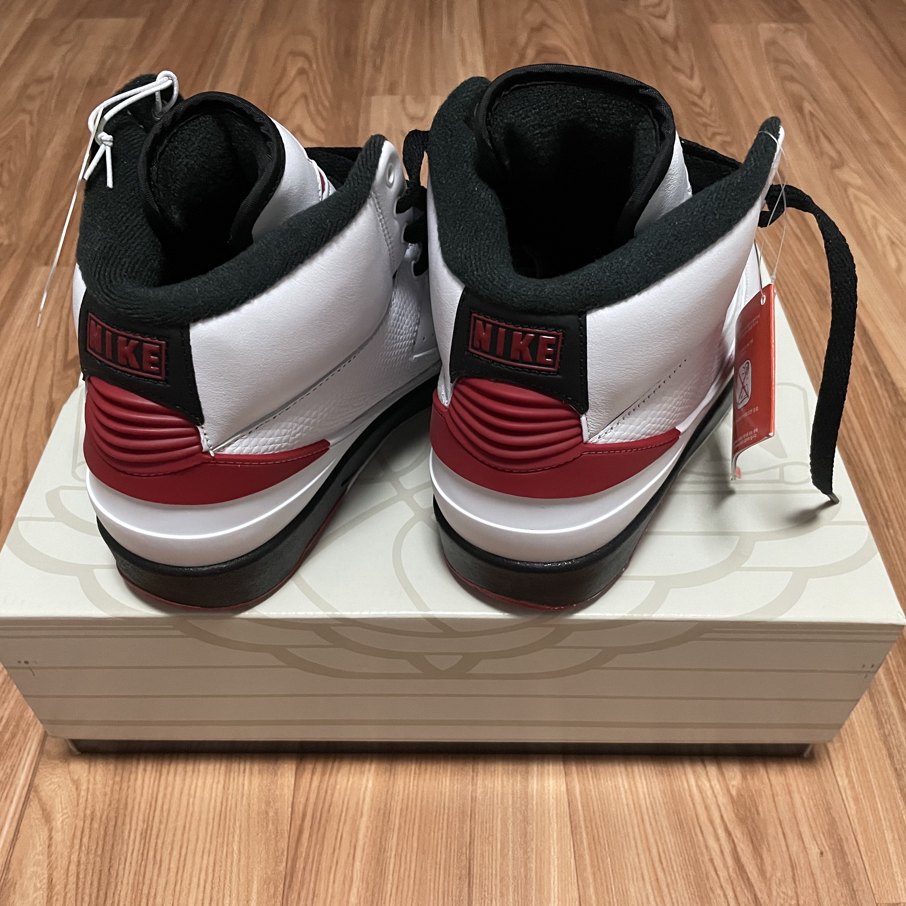 Jordan 2 Retro OG Chicago 착용 스타일 - 2