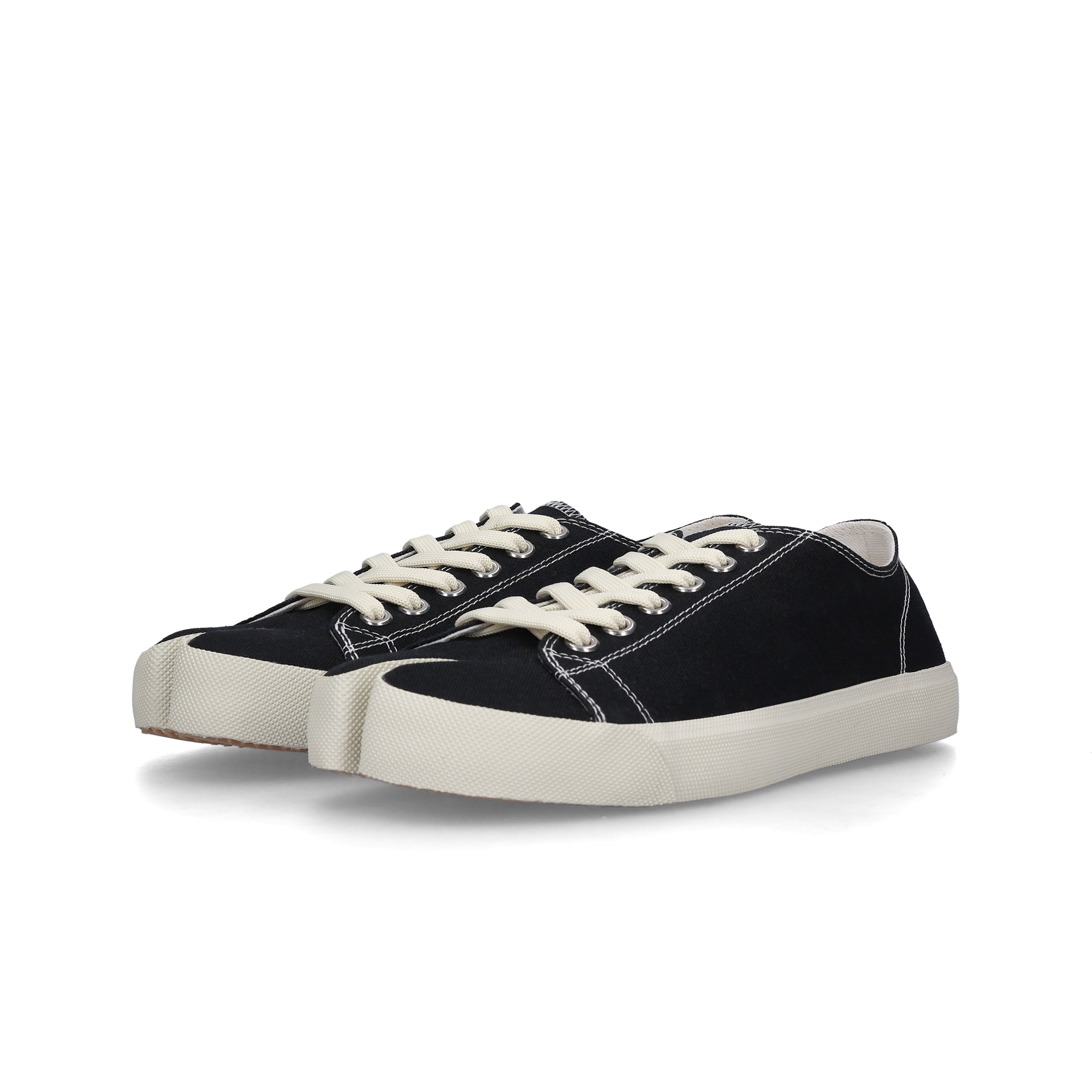 Maison Margiela Tabi Low Black