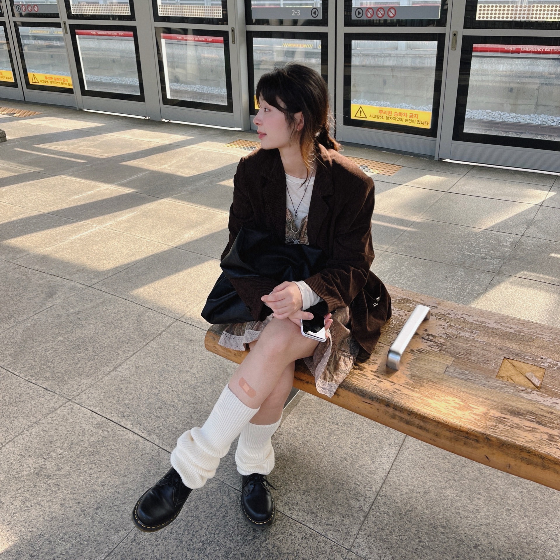 Dr. Martens 1461 Smooth Black 착용 스타일 - 2