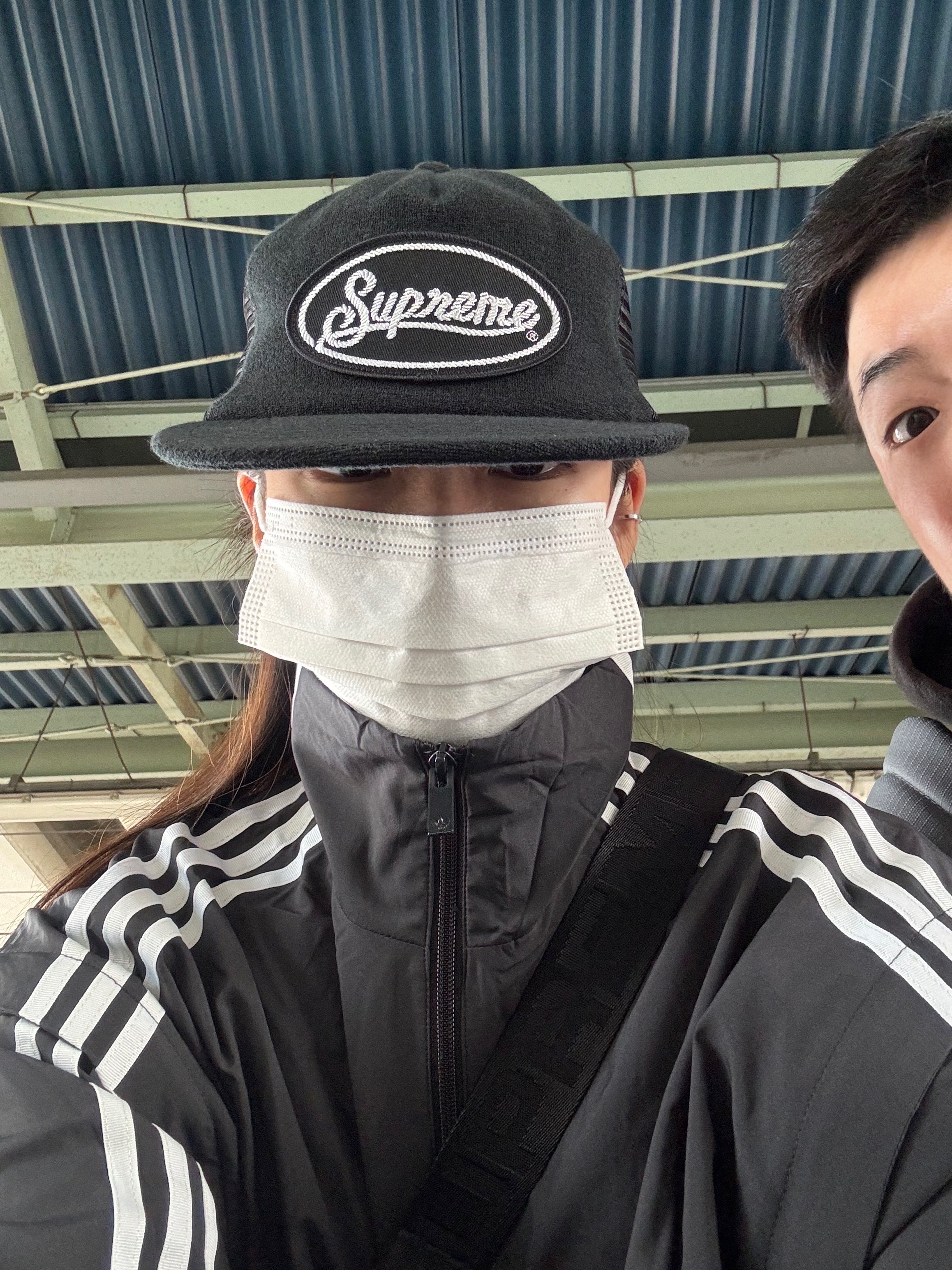 (W) Adidas Adilenium Season 2 Oversized Zip Track Top Gender Neutral Black - KR Sizing, Supreme Terry Mesh Back 5-Panel Black - 24SS 착용 스타일 - 4
