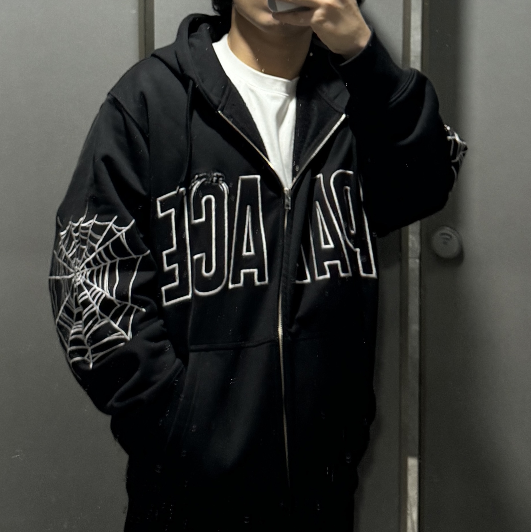 Palace Spider Zip Hood Shock Black - 23FW 착용 스타일