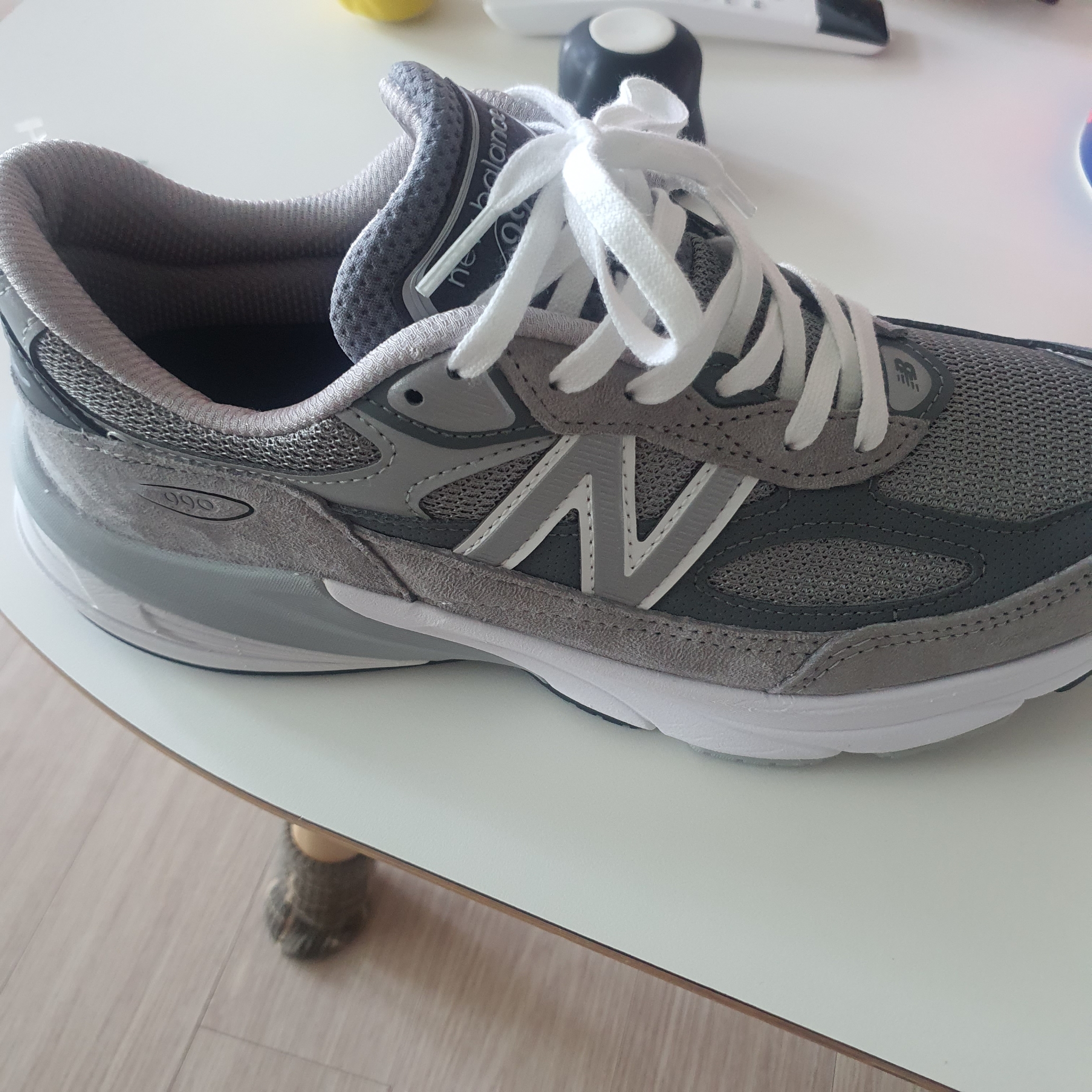 New Balance 990v6 Made in USA Grey - D Standard 착용 스타일
