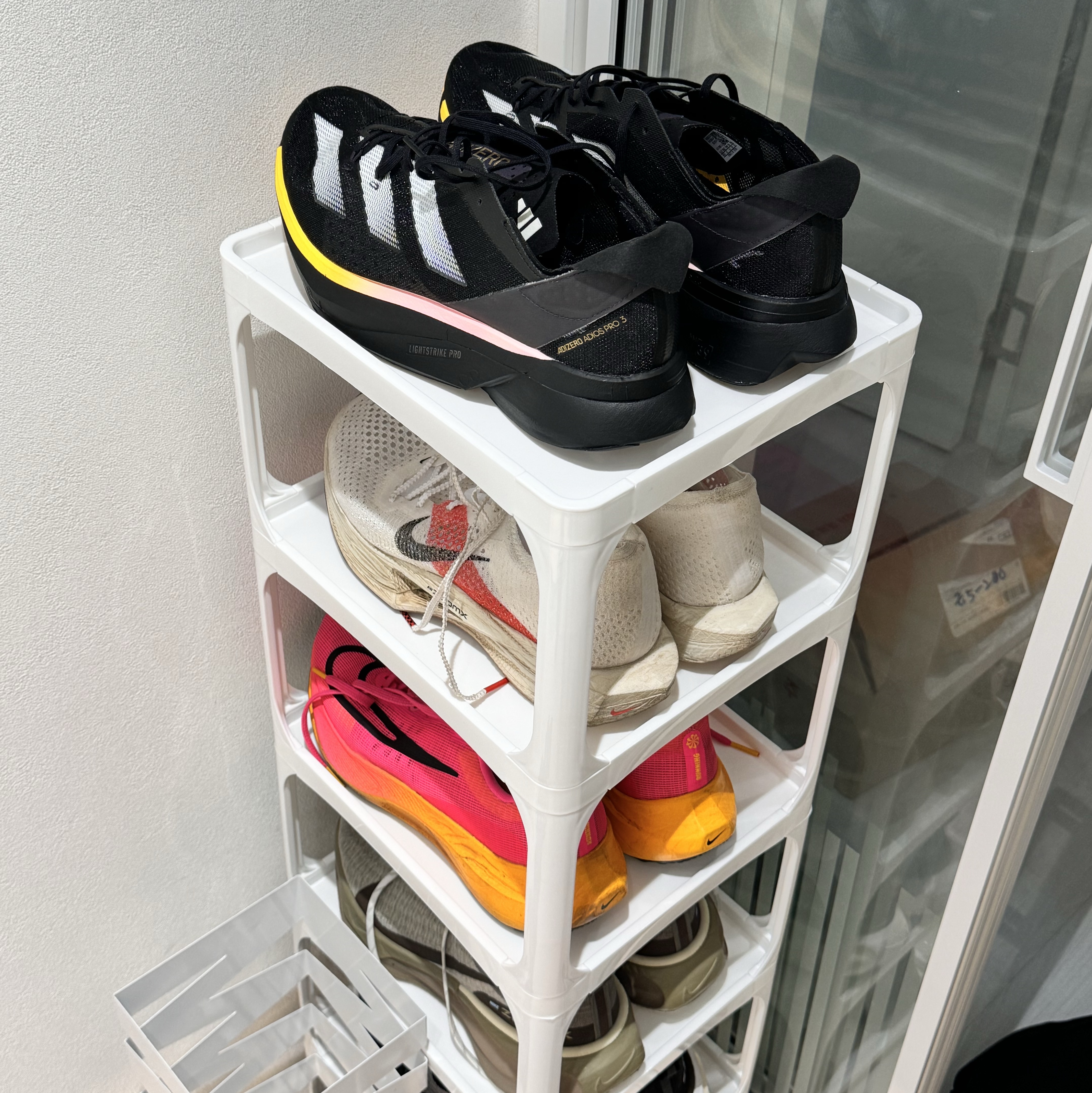 Adidas Adizero Adios Pro 3 Core Black Zero Metalic, Nike ZoomX Vaporfly Next% 3 Eliud Kipchoge 착용 스타일