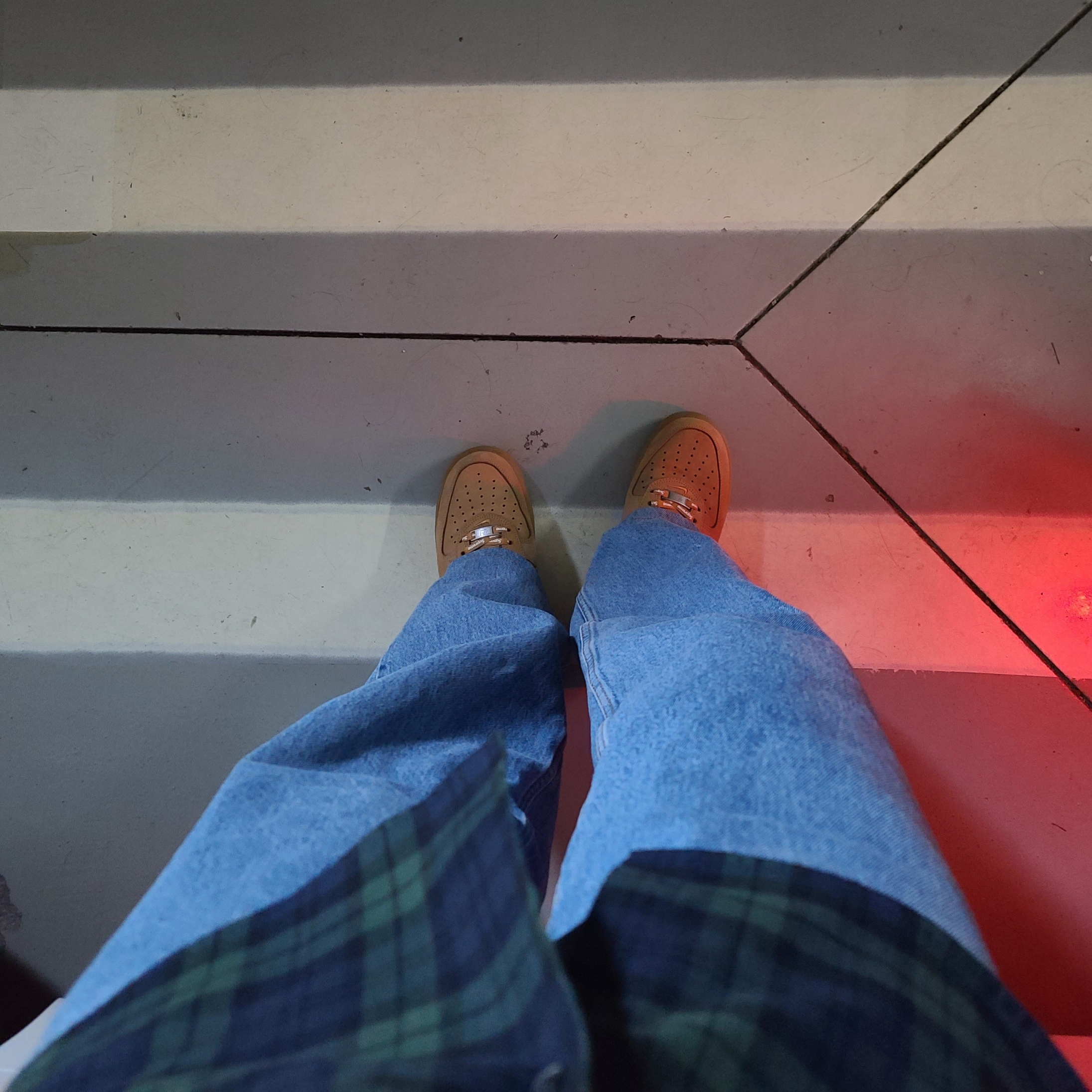 Nike x Supreme Air Force 1 Low Flax, IAB Studio Blackwatch Tartan Shirt Blue Green 착용 스타일