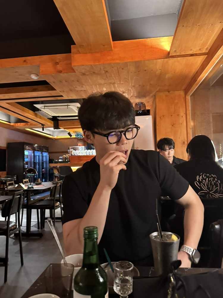 KREAM 프로필 이미지